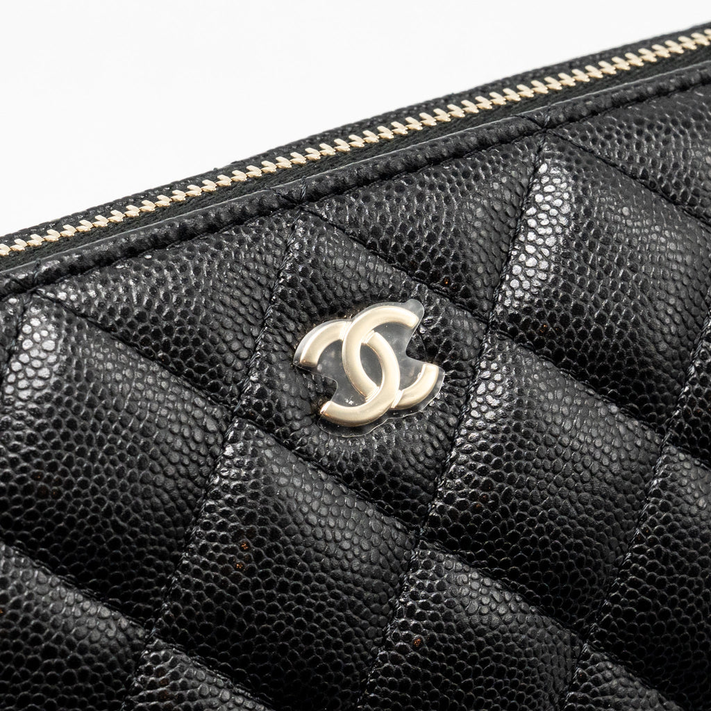 chanel-clutch-bag-with-chain-caviar-black-lghw-microchip