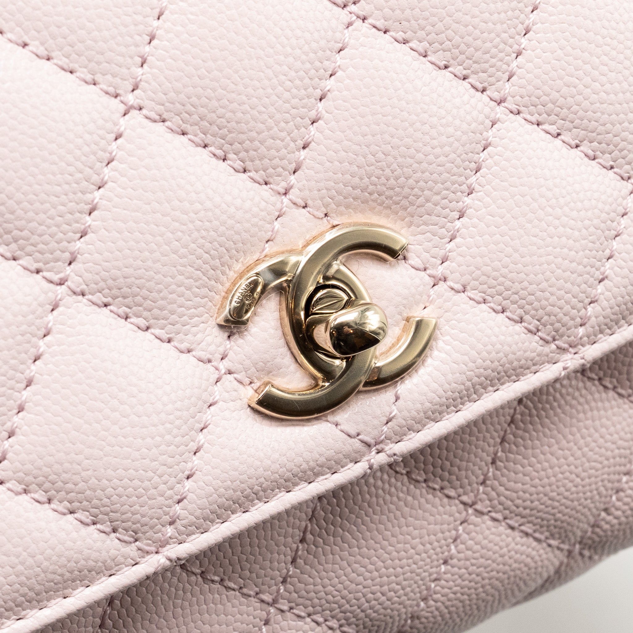 chanel-small-coco-handle-caviar-light-pink-lghwmicrochip