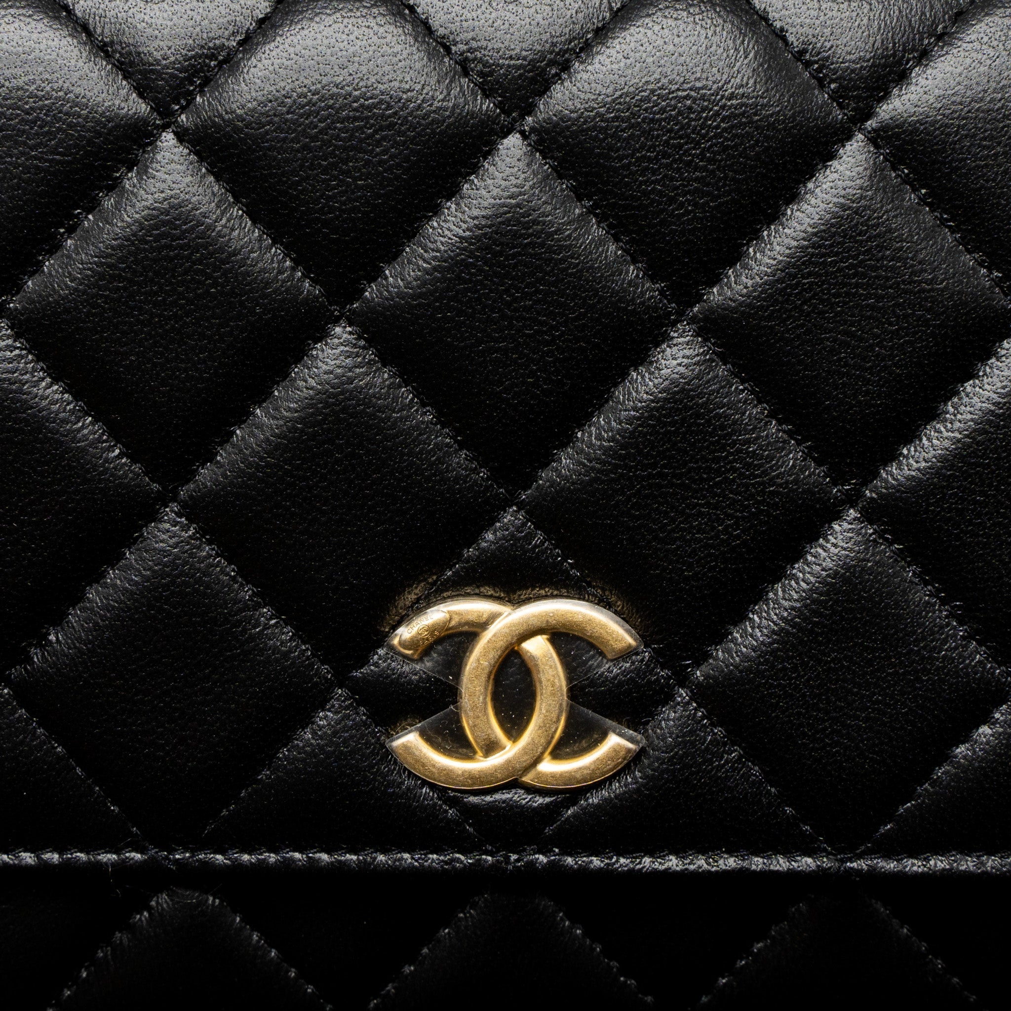 chanel-detail-top-handle-wallet-on-chain-lambskin-black-brushed-ghw-microchip