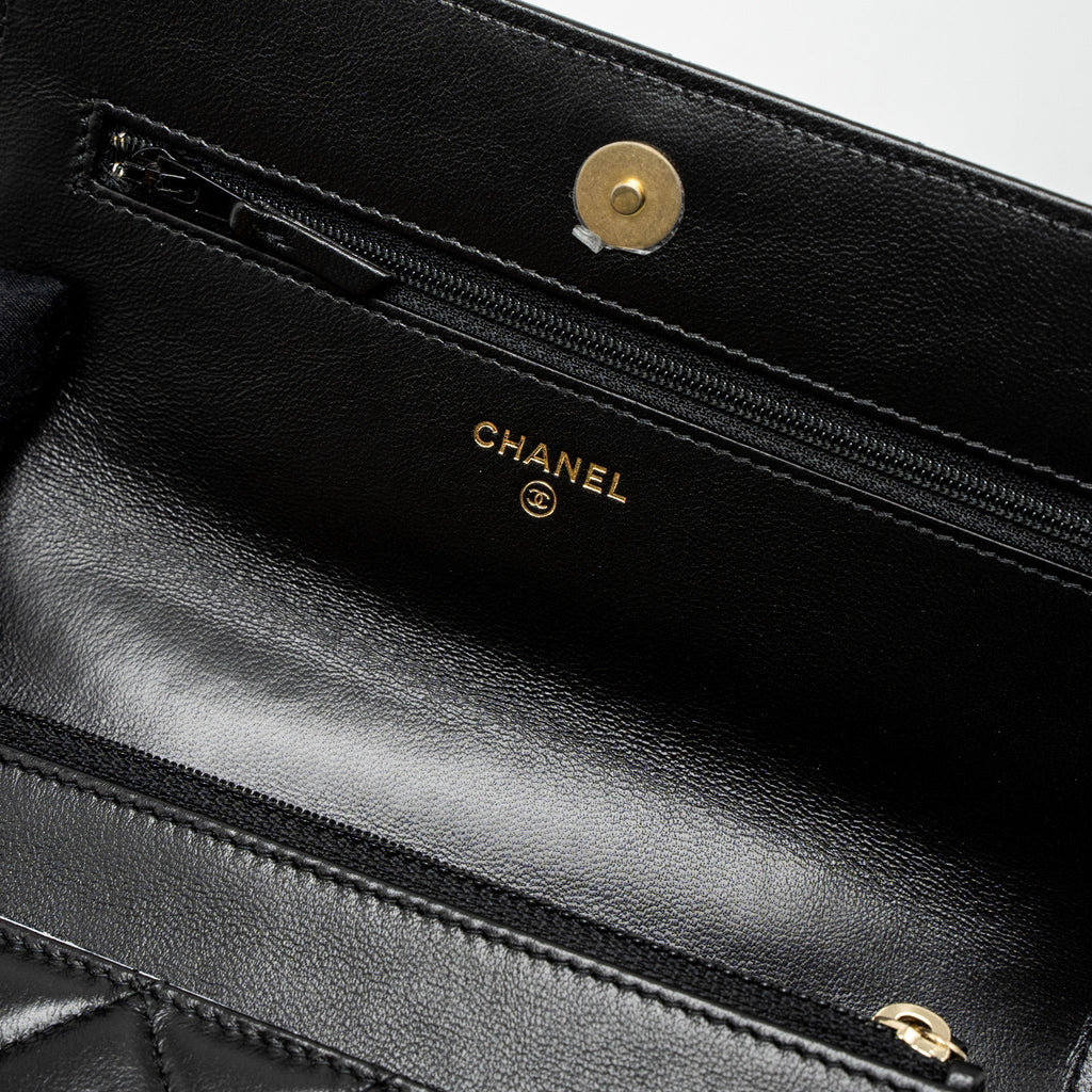 chanel-detail-top-handle-wallet-on-chain-lambskin-black-brushed-ghw-microchip