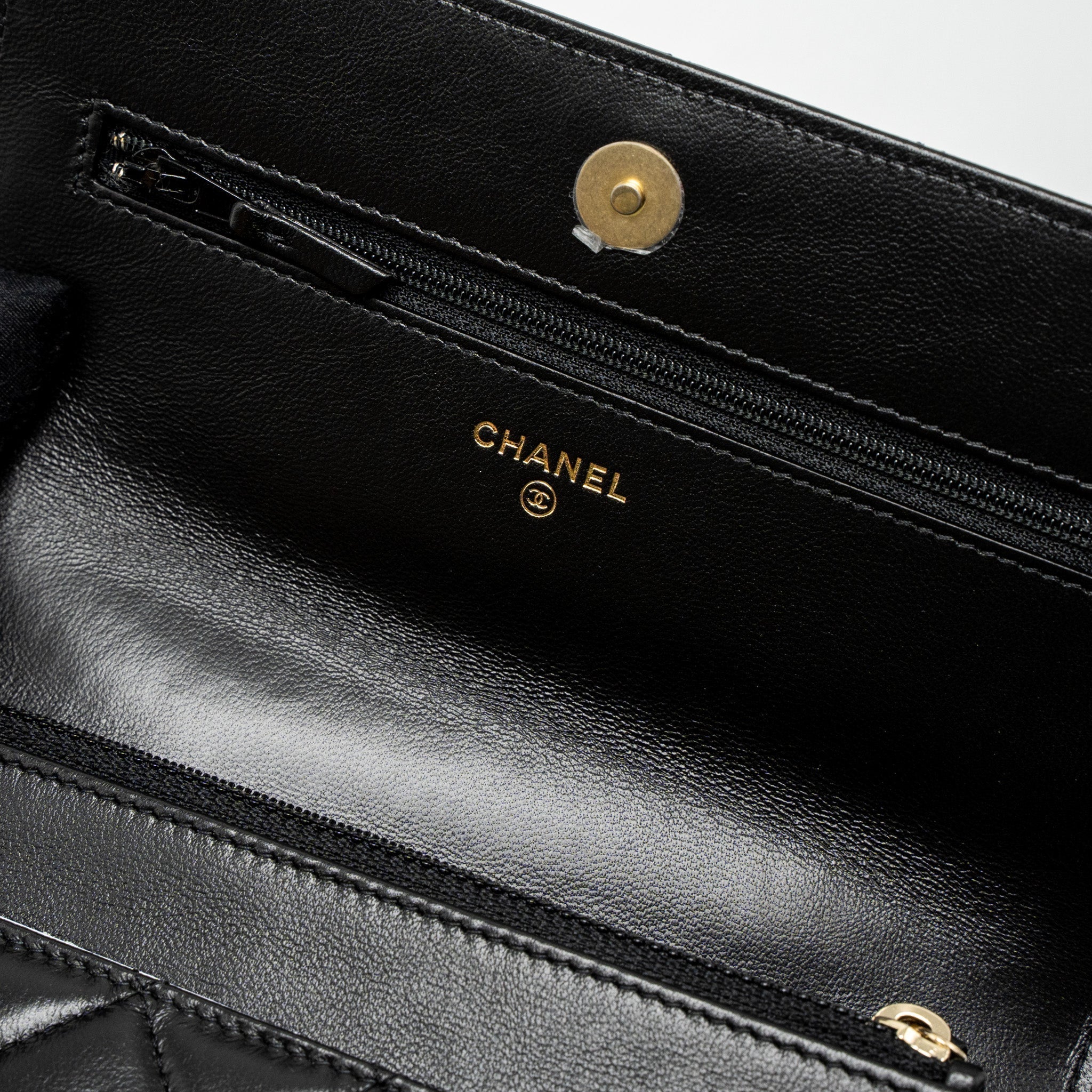 chanel-detail-top-handle-wallet-on-chain-lambskin-black-brushed-ghw-microchip