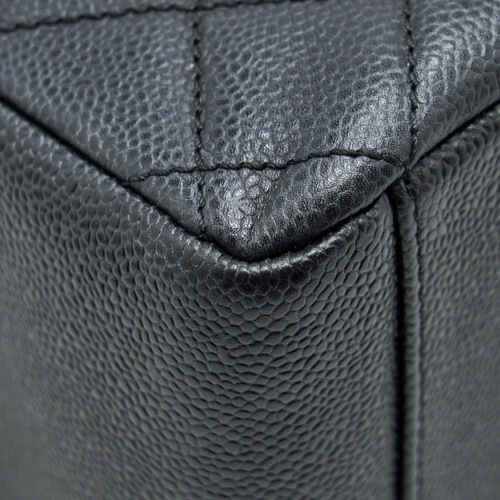 chanel-grand-shopping-tote-gst-caviar-black-shw