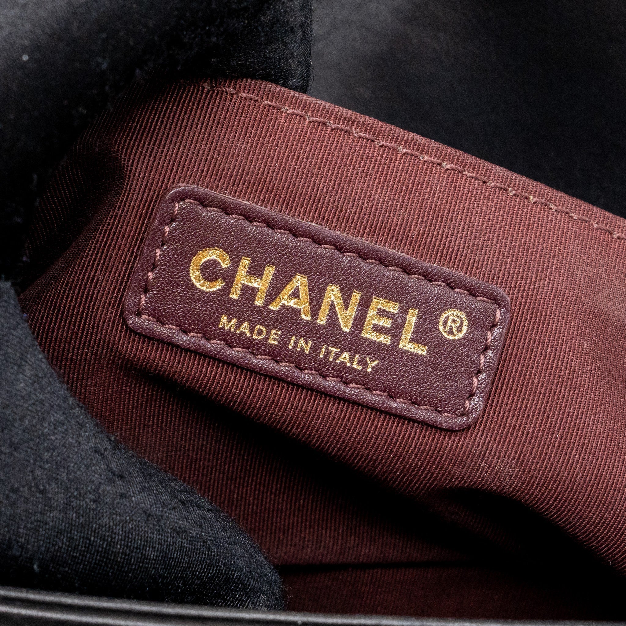 copy-of-chanel-medium-boy-bag-chevron-calfskin-black-ghw