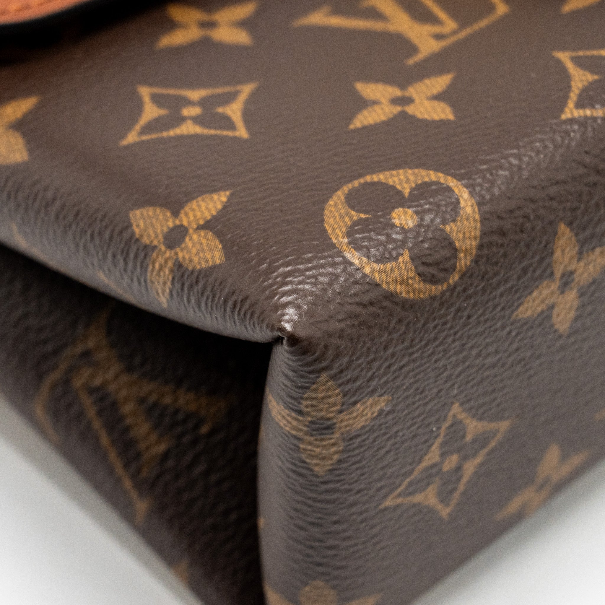 louis-vuitton-lock-bb-monogram-canvas-brown-ghw