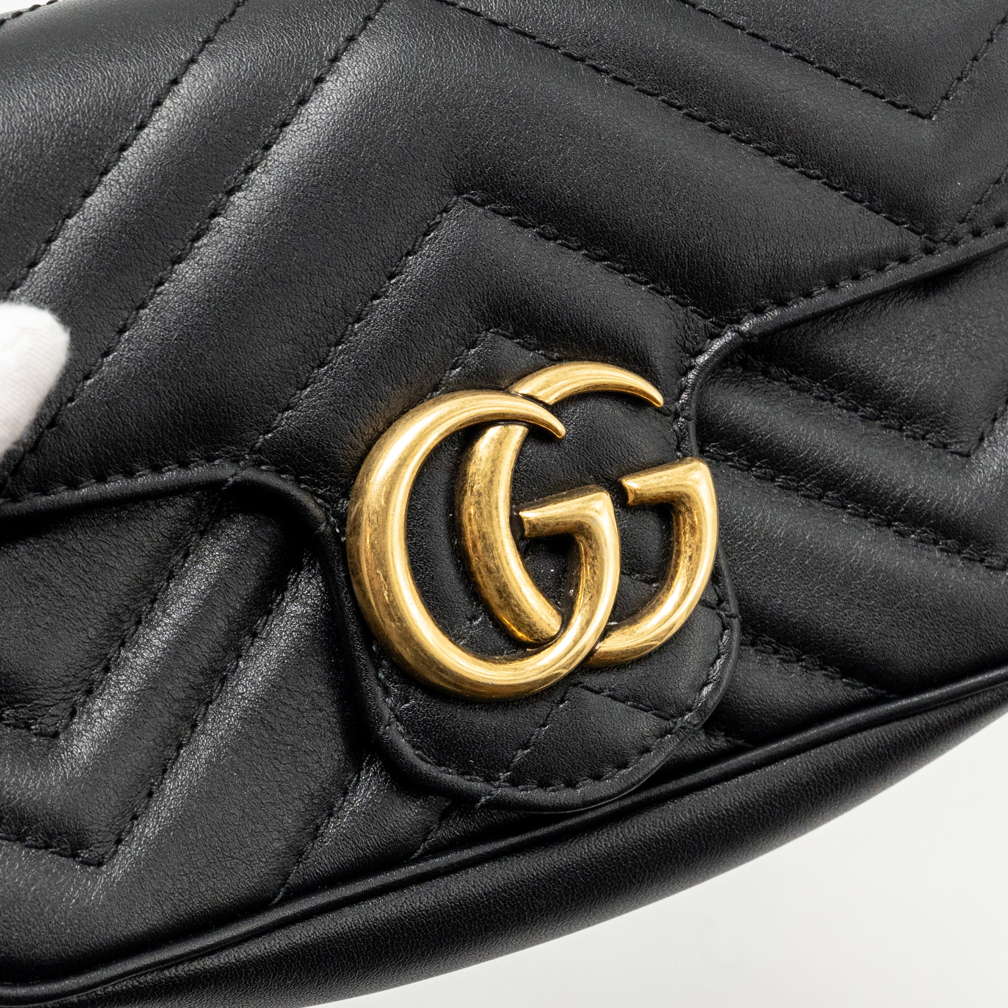 gucci-super-mini-gg-marmont-calfskin-black-ghw-1