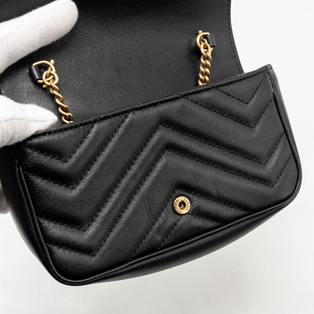 gucci-super-mini-gg-marmont-calfskin-black-ghw-1