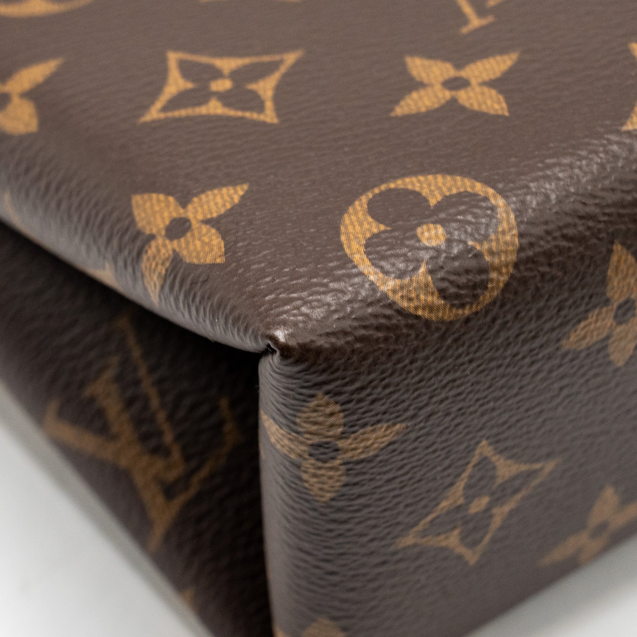 louis-vuitton-lock-bb-monogram-canvas-brown-ghw