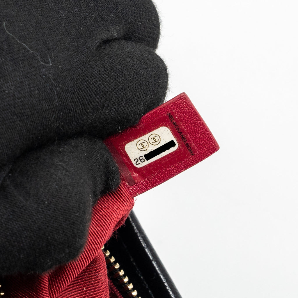 copy-of-chanel-small-gabrielle-hobo-bag-calfskin-black-multicolour-hardware