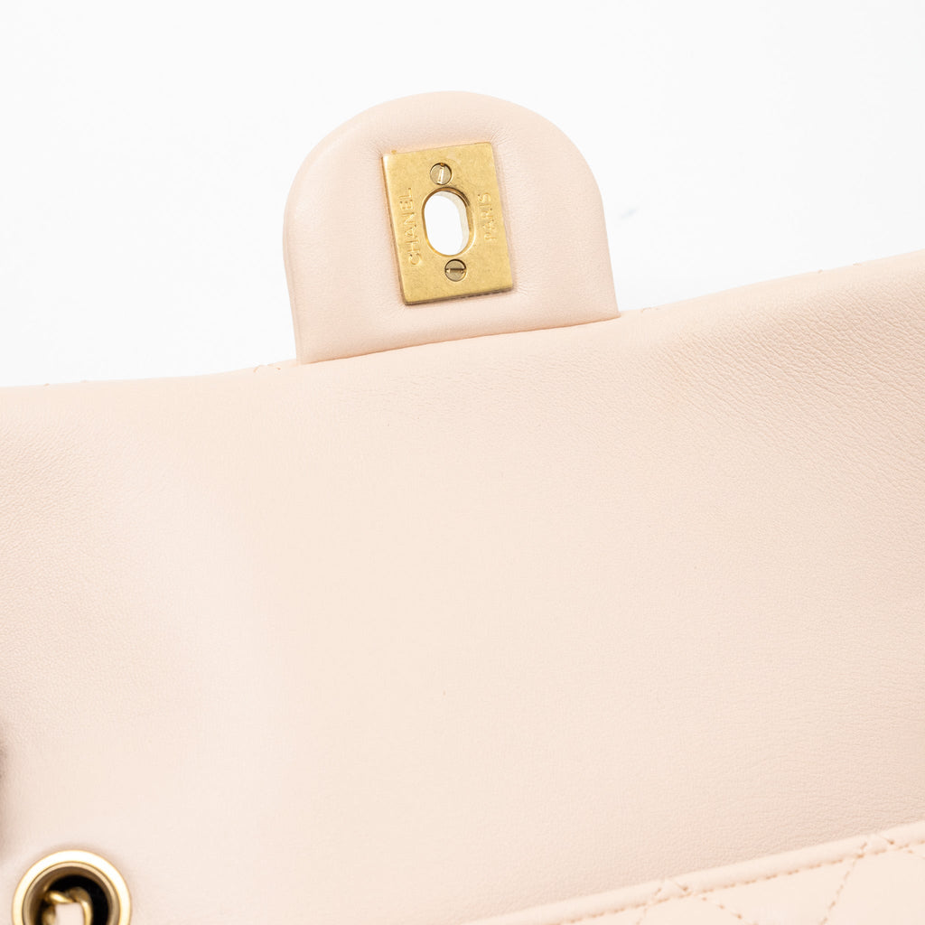 chanel-pearl-crush-mini-rectangular-flap-bag-lambskin-light-pink-ghw-microchip