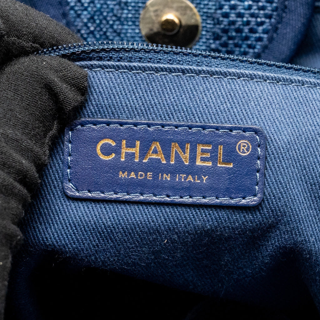 chanel-deauville-tote-bag-canvas-dark-blue-lghw-1