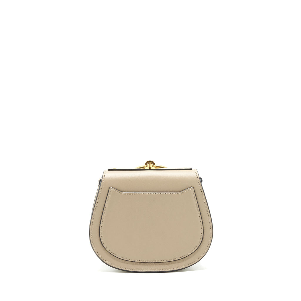 chloe-nile-bracelet-cross-body-bag-grey