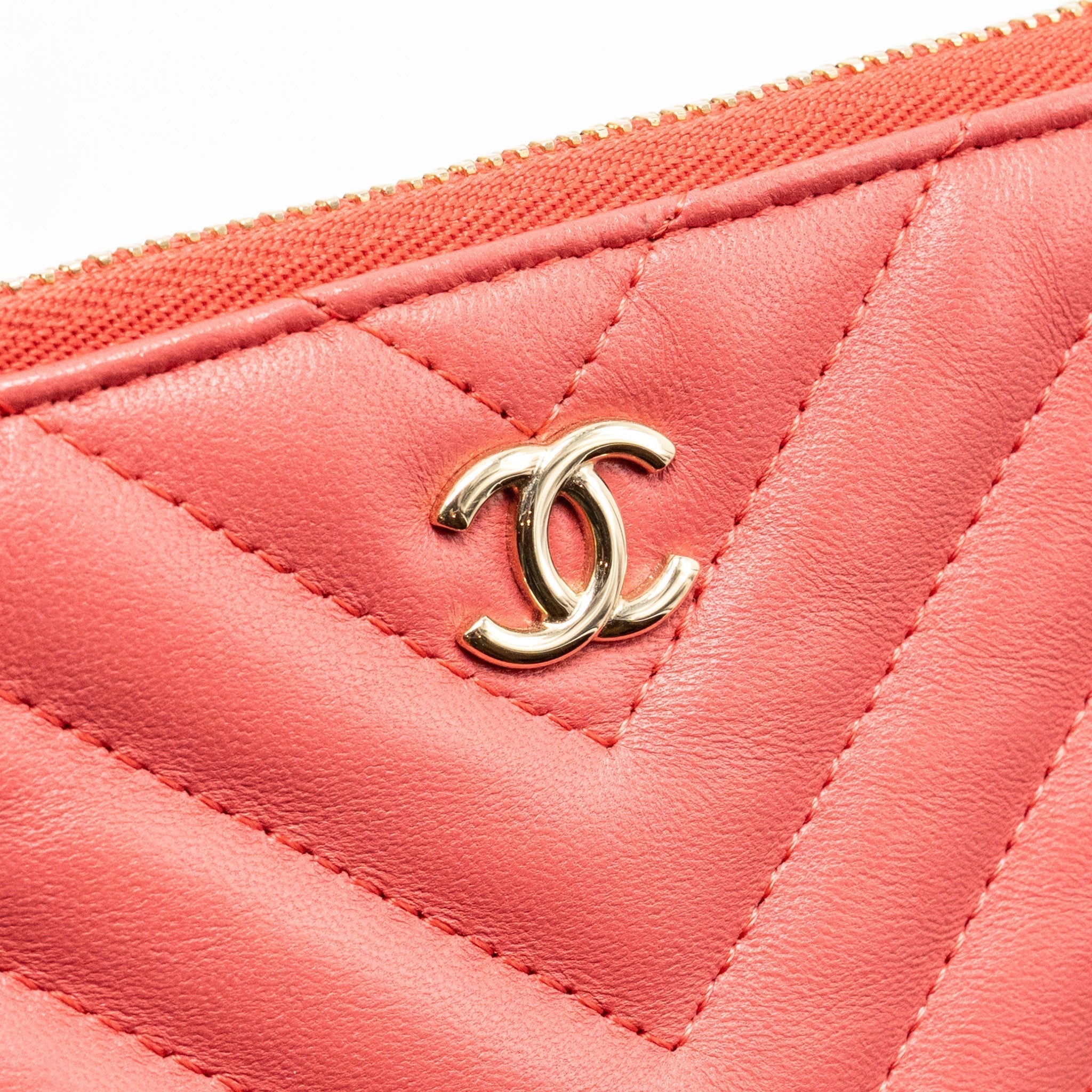 chanel-chevron-clutch-lambskin-pink-ghw