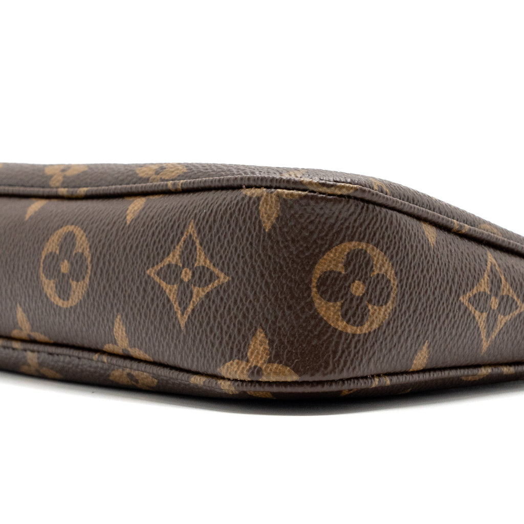louis-vuitton-pochette-accessories-monogram-canvas-ghw-5