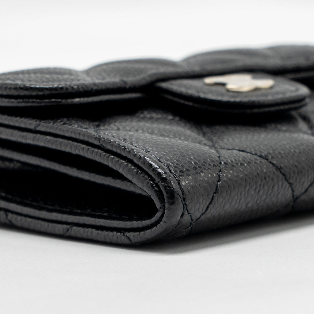chanel-classic-flap-card-holder-caviar-black-lghw-microchip