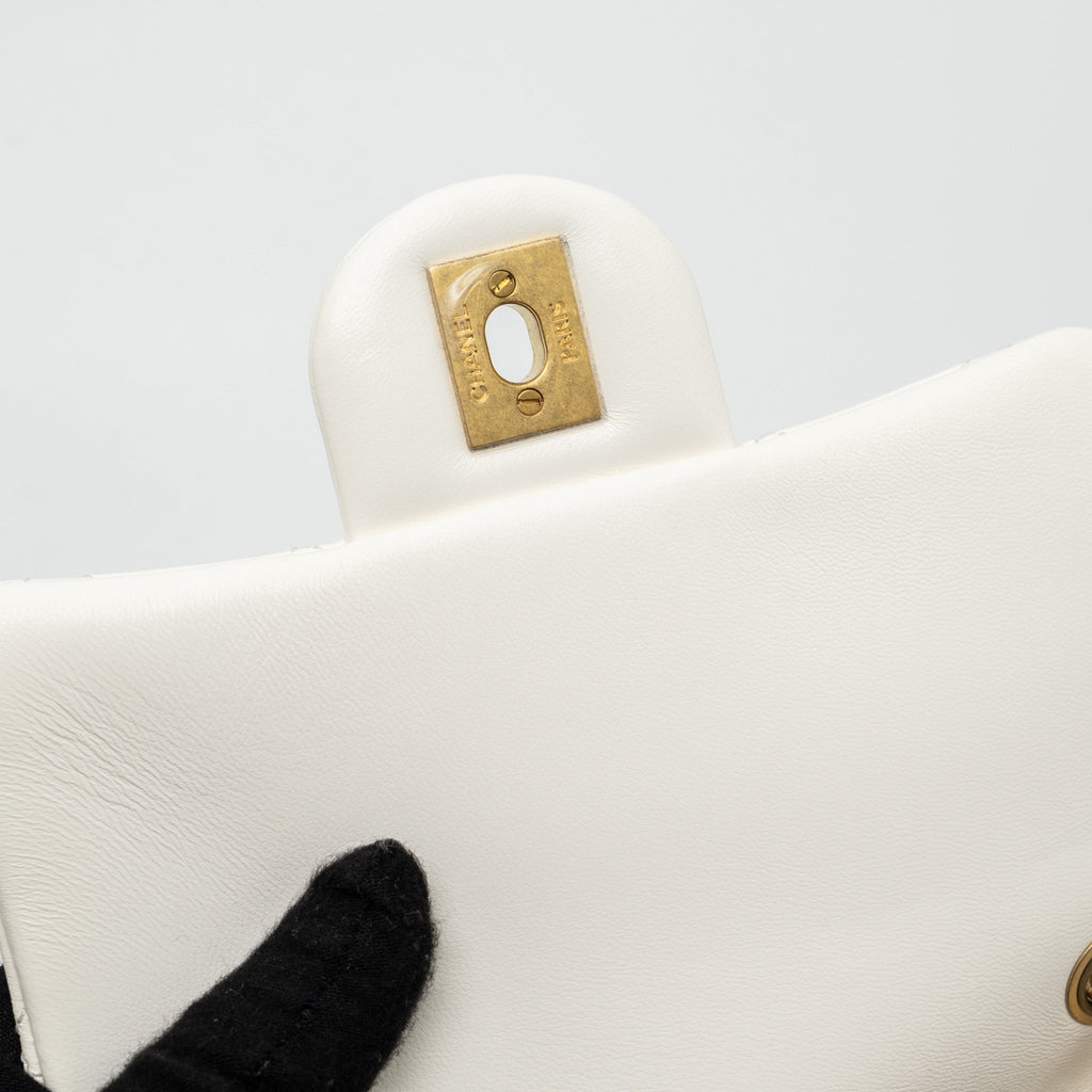 chanel-mini-square-flap-bag-lambskin-white-ghw-microchip