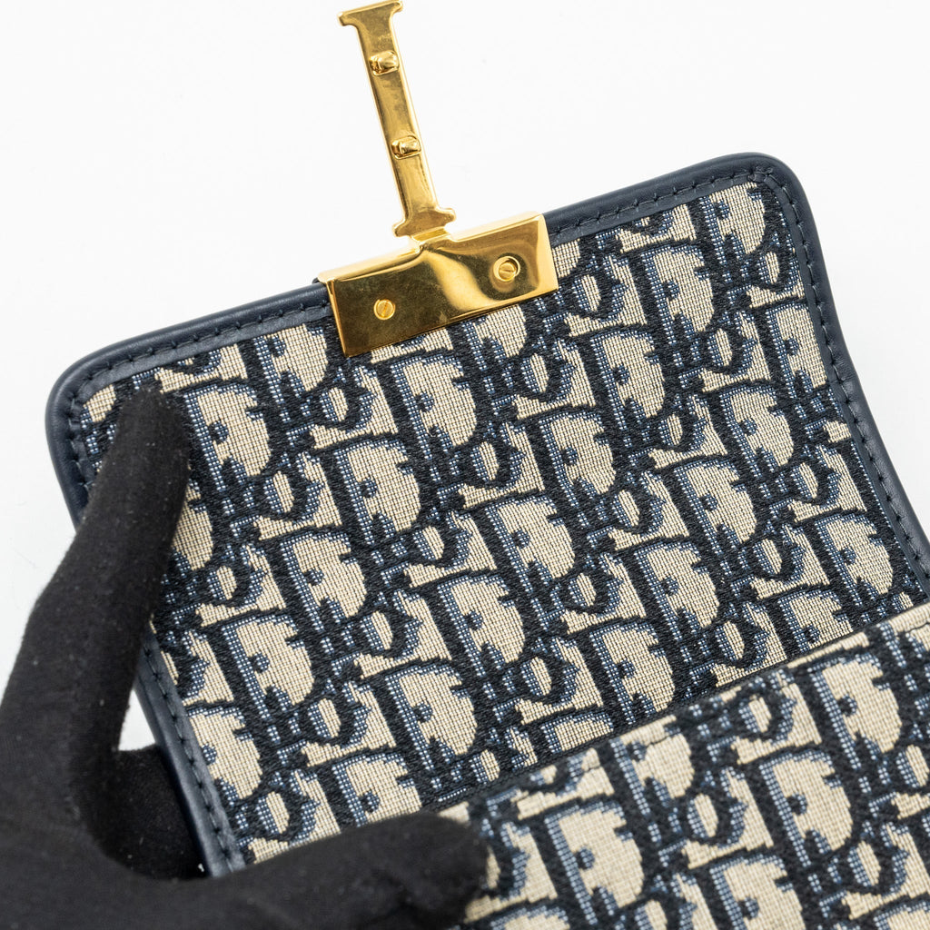 dior-30-montaigne-box-blue-oblique-jacquard-ghw