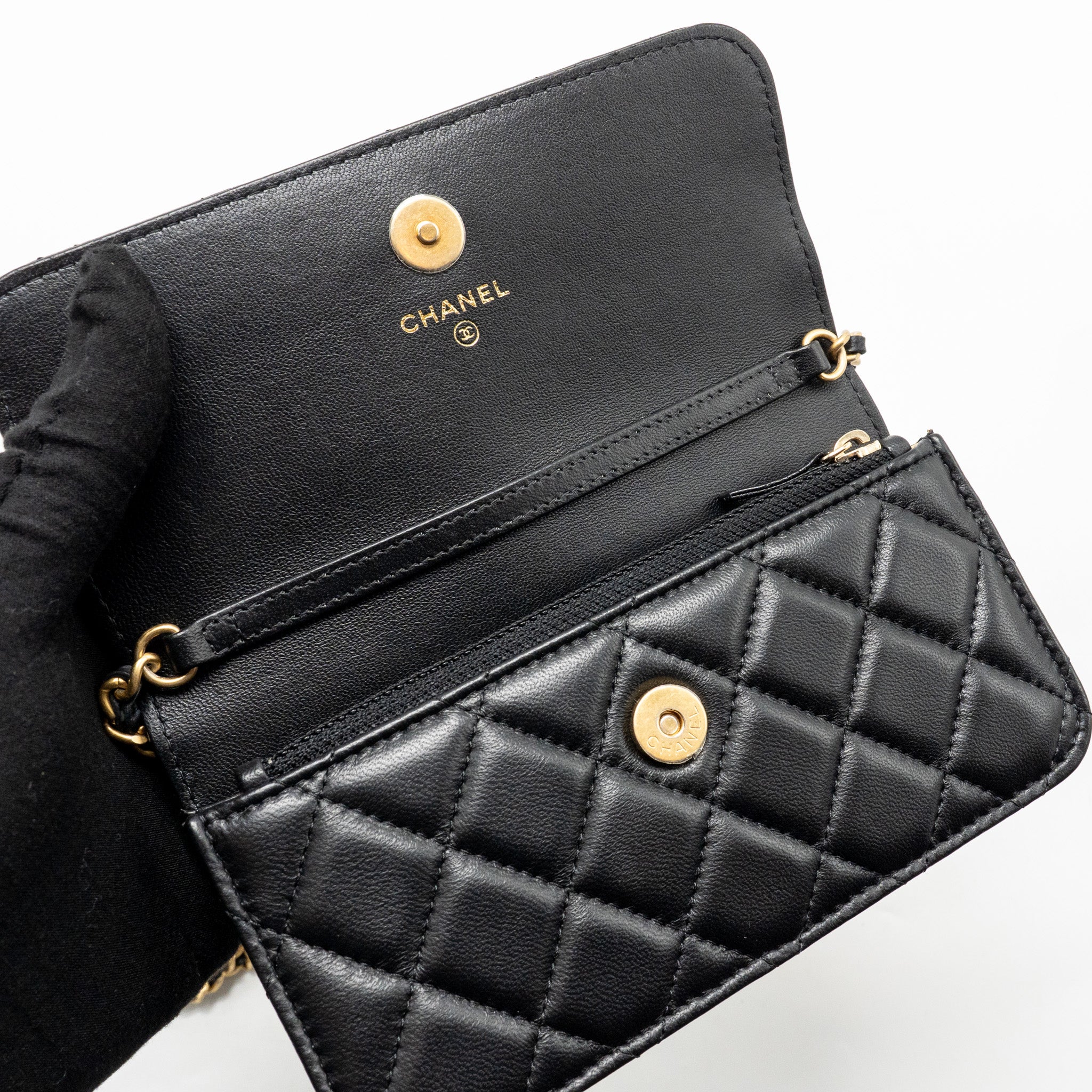 chanel-pearl-crush-mini-flap-wallet-on-chain-lambskin-black-ghw-microchip