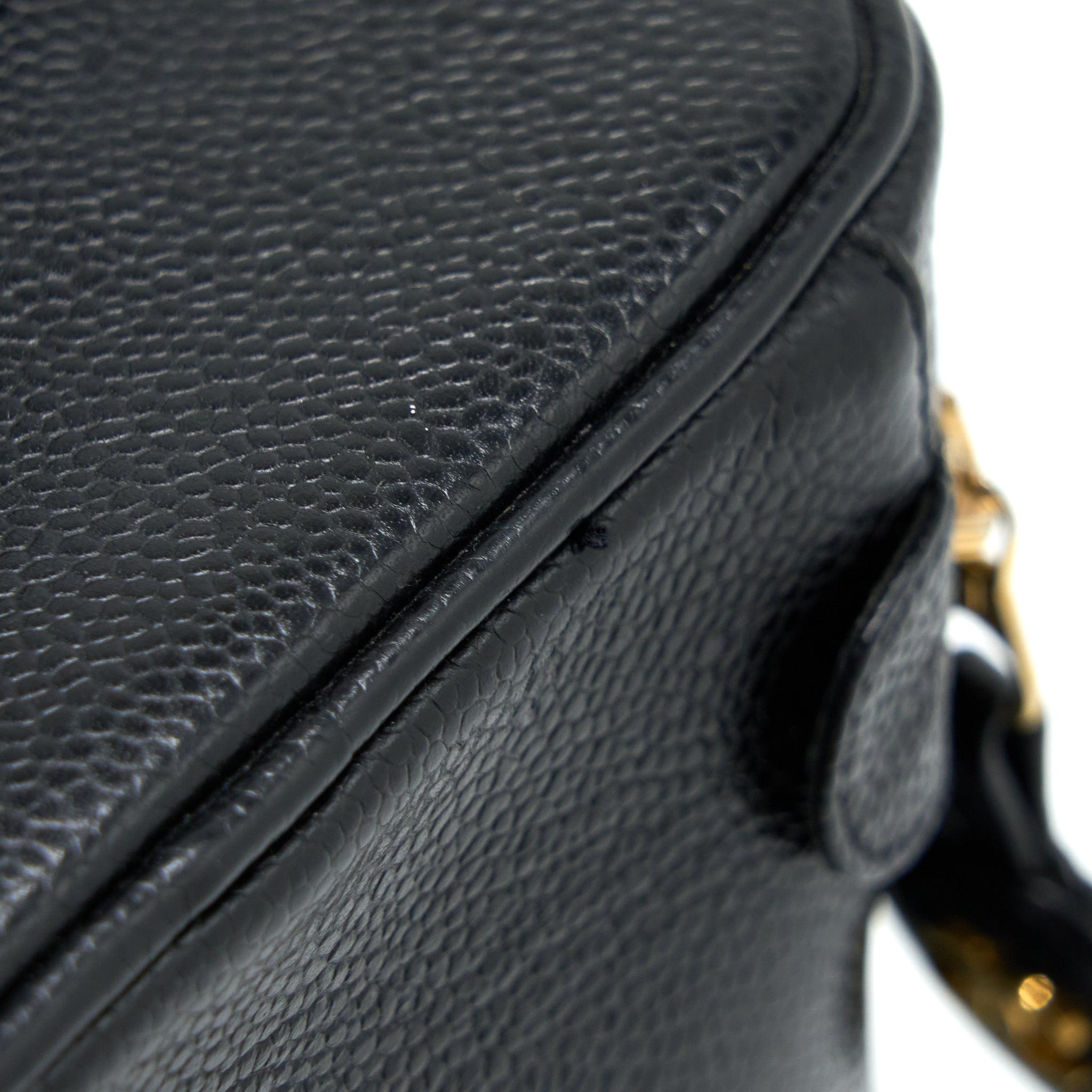 chanel-vintage-vanity-case-with-chain-caviar-black-ghw