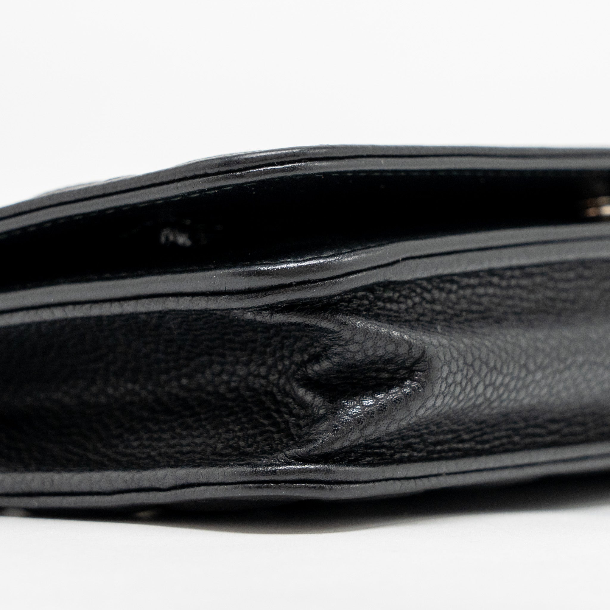 chanel-quilted-diamond-cc-logo-wallet-on-chain-caviar-black-shw