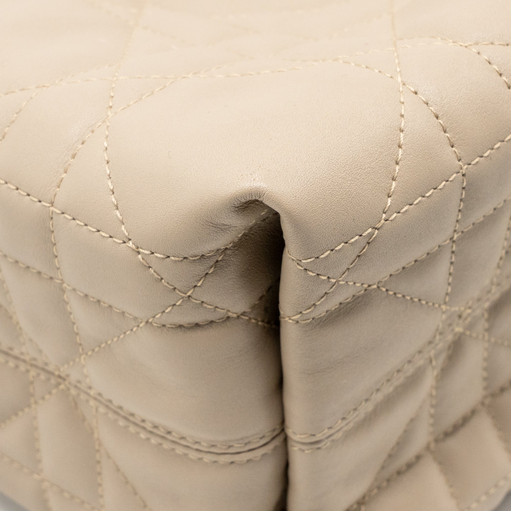 dior-small-dior-toujours-vertical-tote-bag-macrocannage-calfskin-powder-beige-lghw
