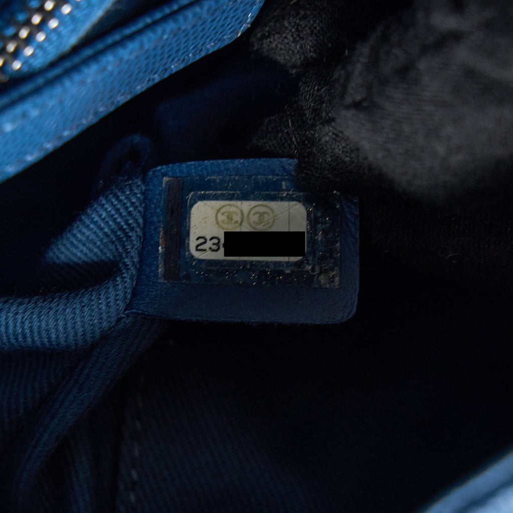 chanel-medium-coco-handle-caviar-blue-ruthenium-hardware