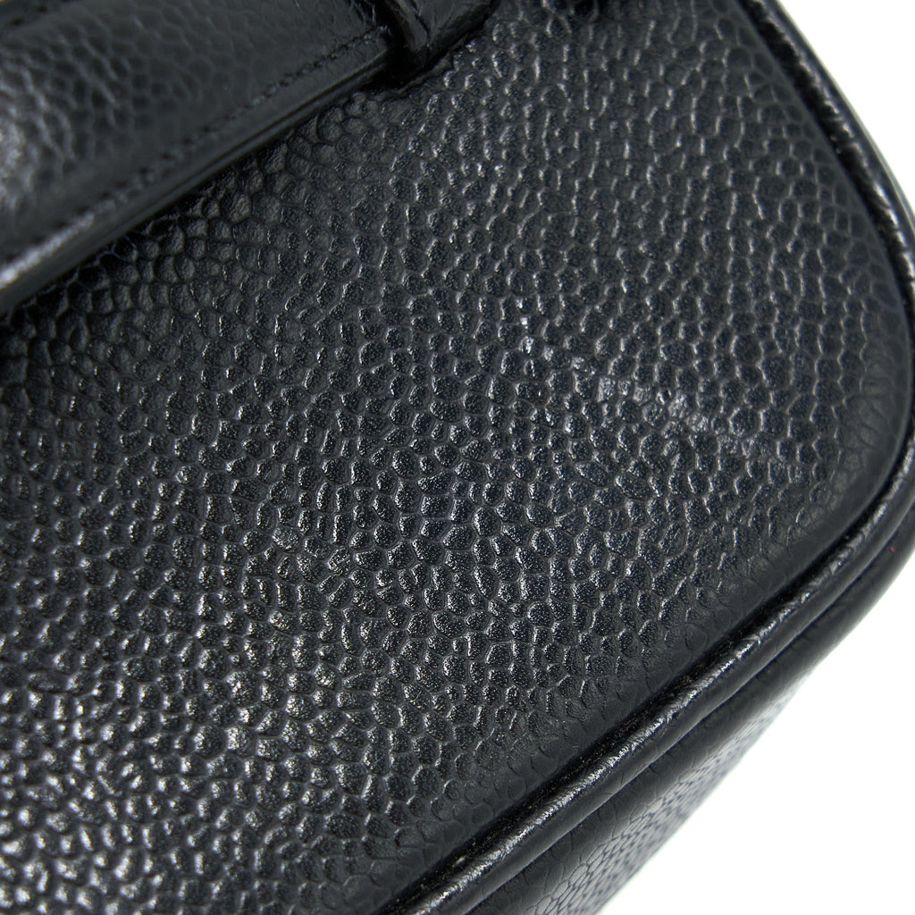 chanel-vintage-vanity-case-with-chain-caviar-black-ghw