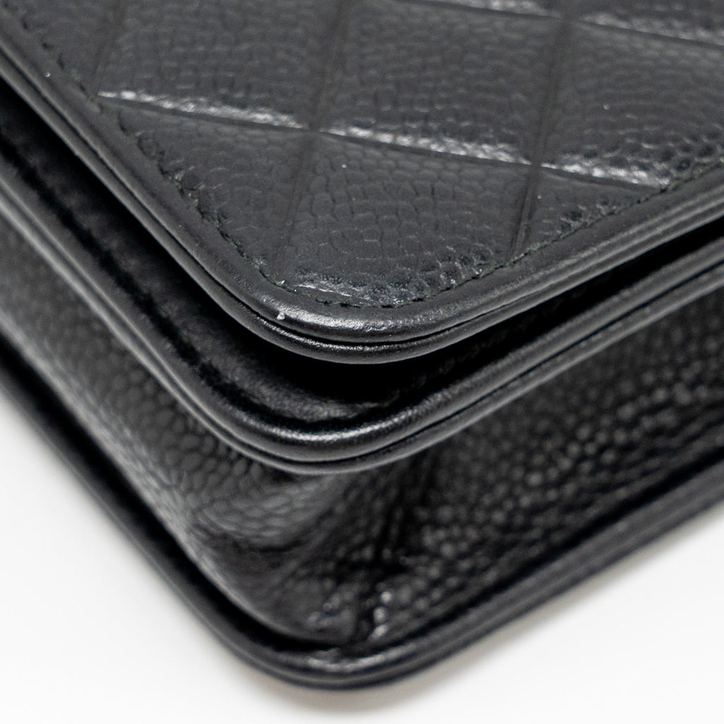 chanel-quilted-diamond-cc-logo-wallet-on-chain-caviar-black-shw