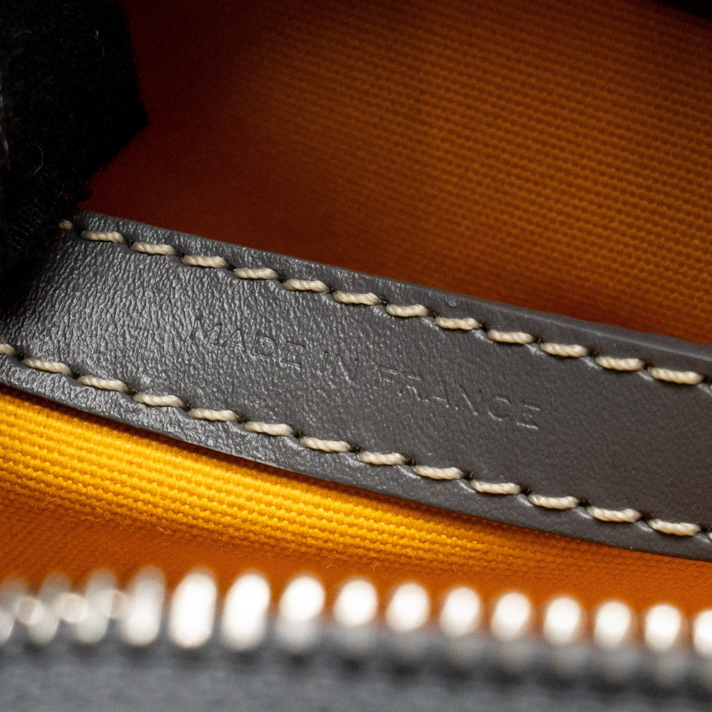 goyard-cap-vert-pm-crossbody-bag-goyardine-canvas-grey-shw
