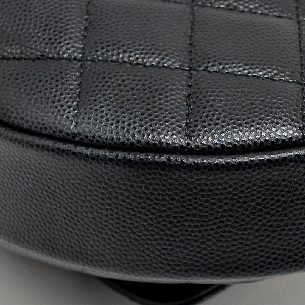 chanel-23b-round-clutch-caviar-black-lghwmicrochip