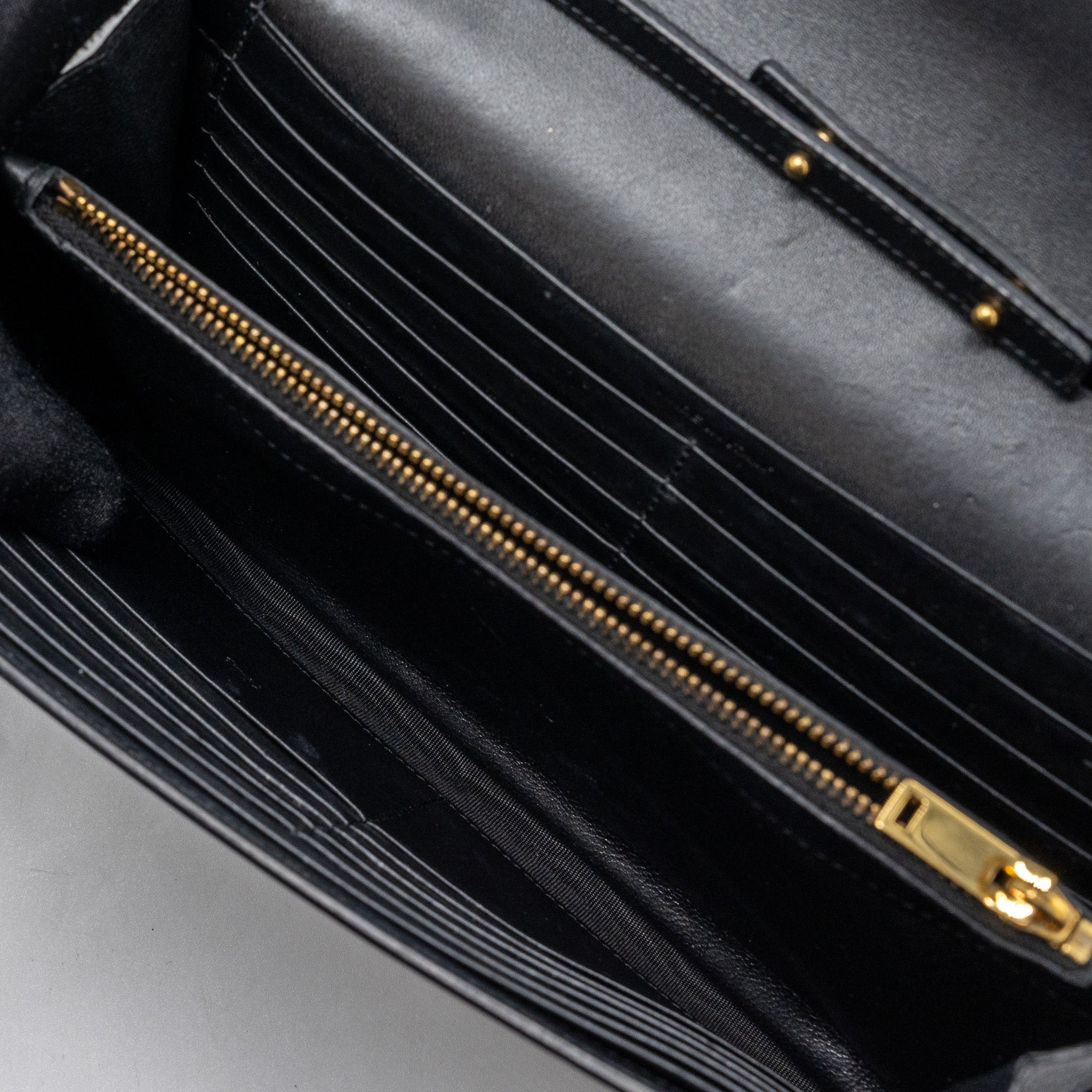 saint-laurent-flap-chain-bag-lambskin-black-ghw