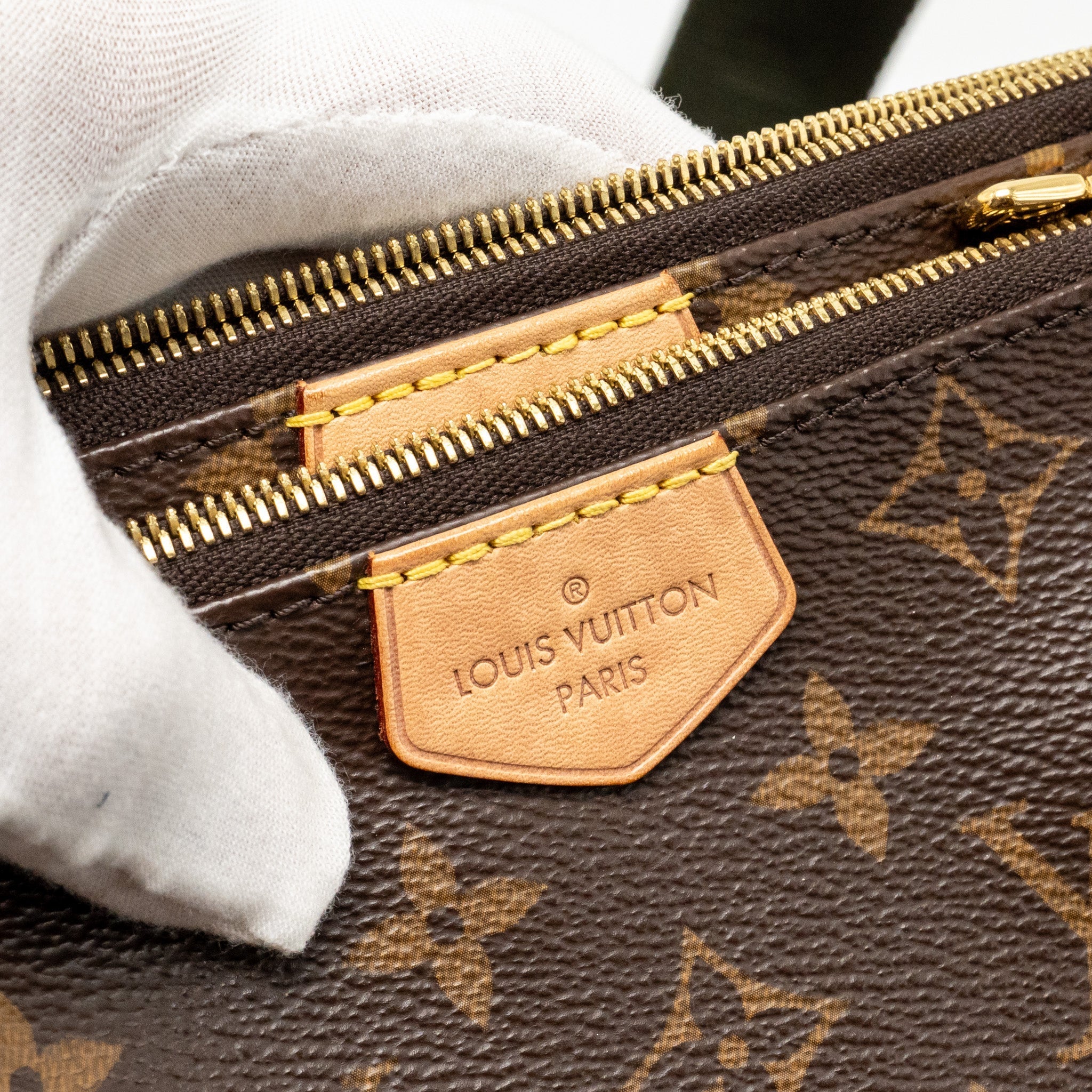 louis-vuitton-multi-pochette-accessories-khaki-strap-monogram-canvas-ghw-1