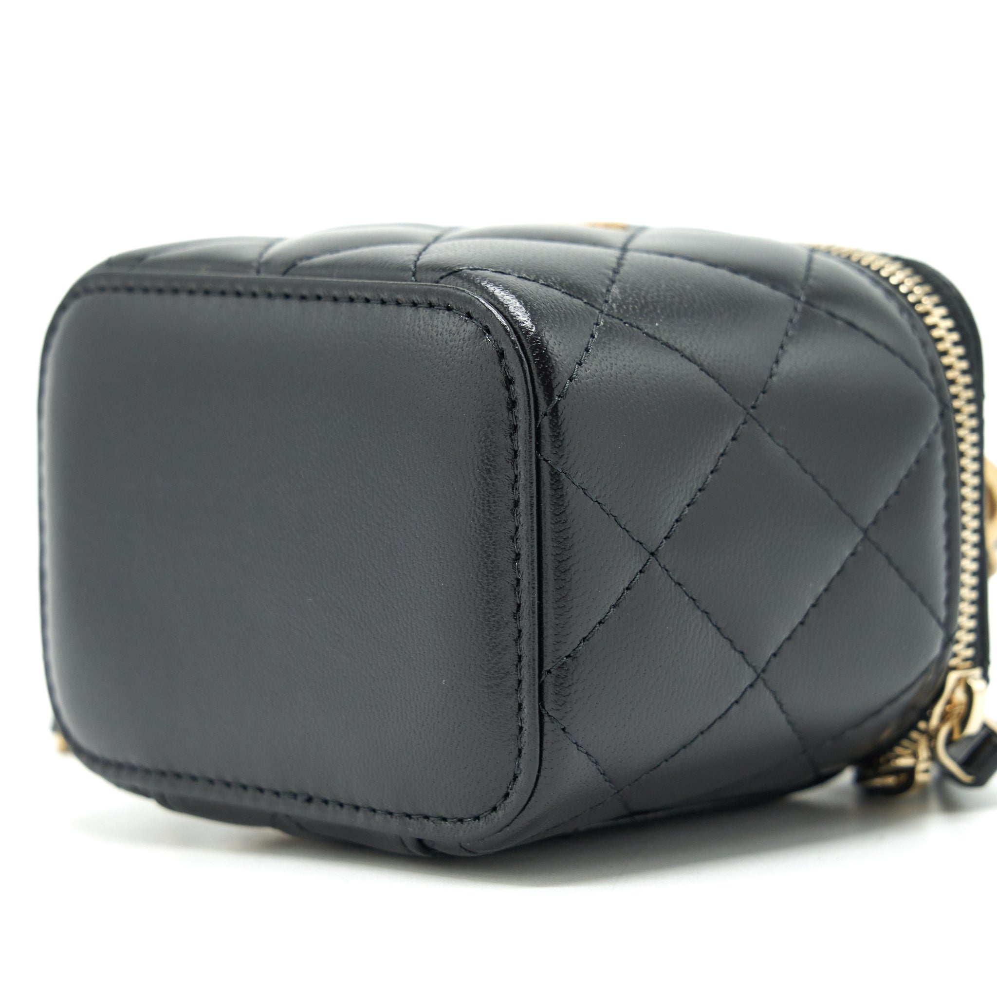 chanel-top-handle-mini-vanity-case-lambskin-black-ghw