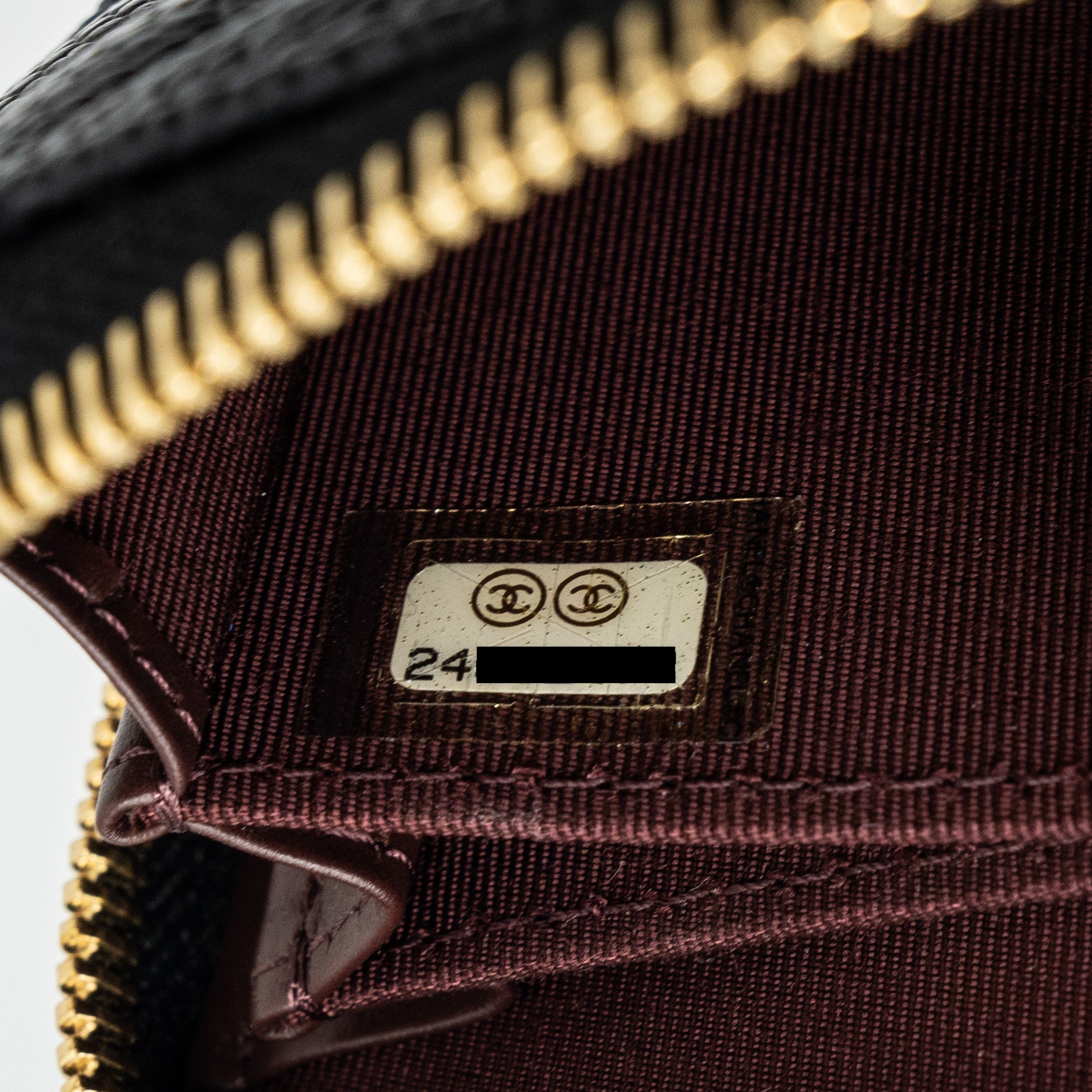 chanel-zip-card-holder-caviar-black-ghw