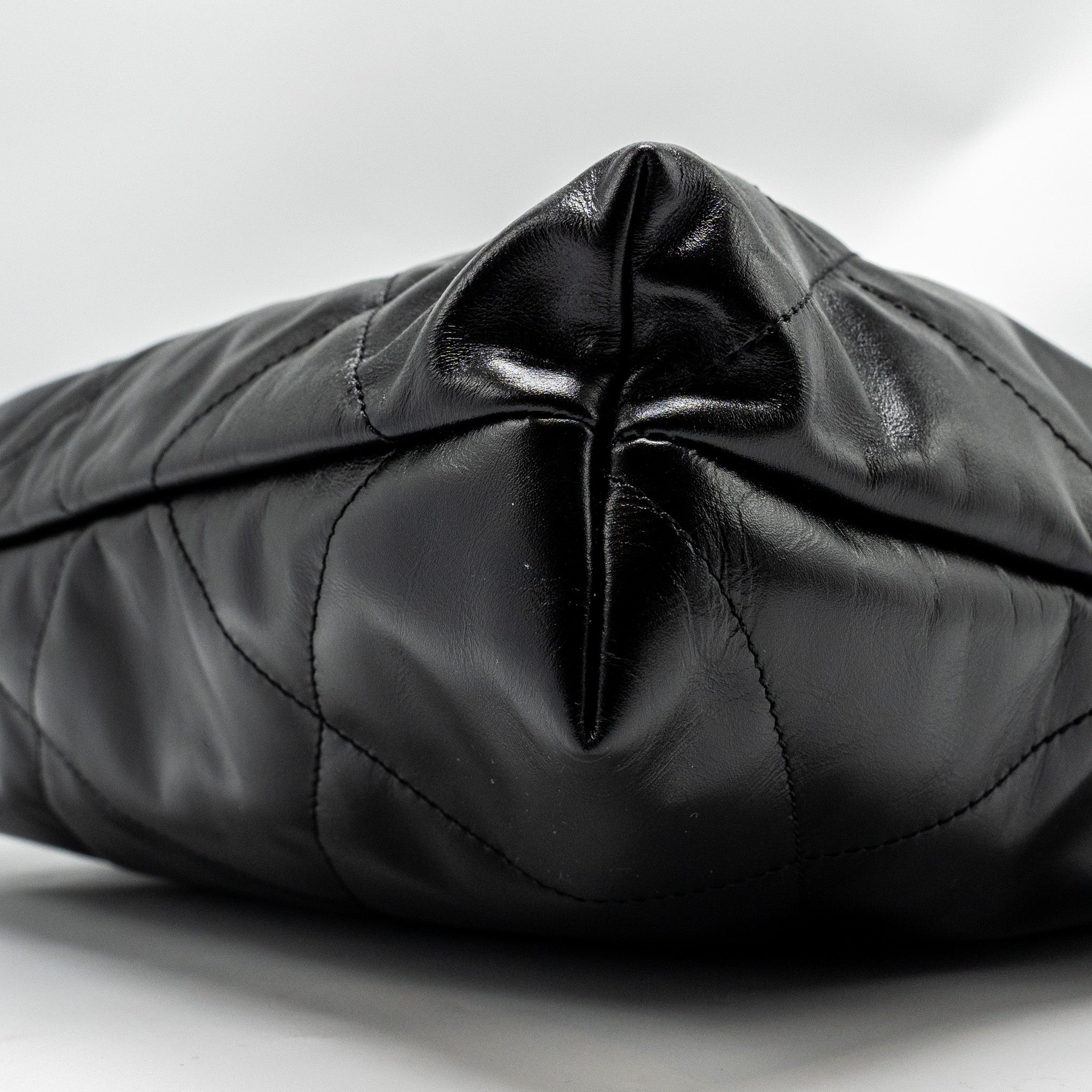 chanel-medium-22-bag-shiny-calfskin-black-ghw-microchip-copy
