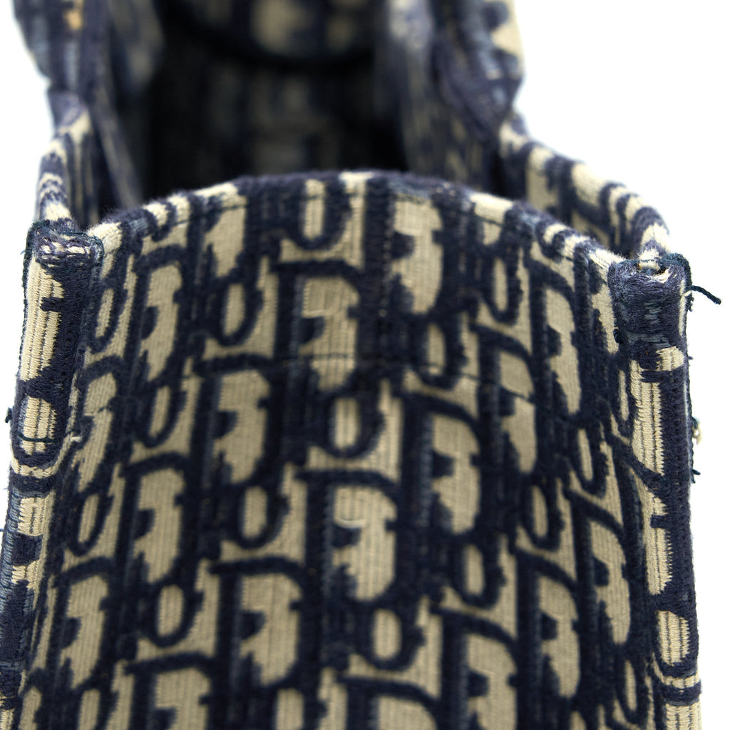 dior-large-book-tote-blue-blue-oblique-jacquard
