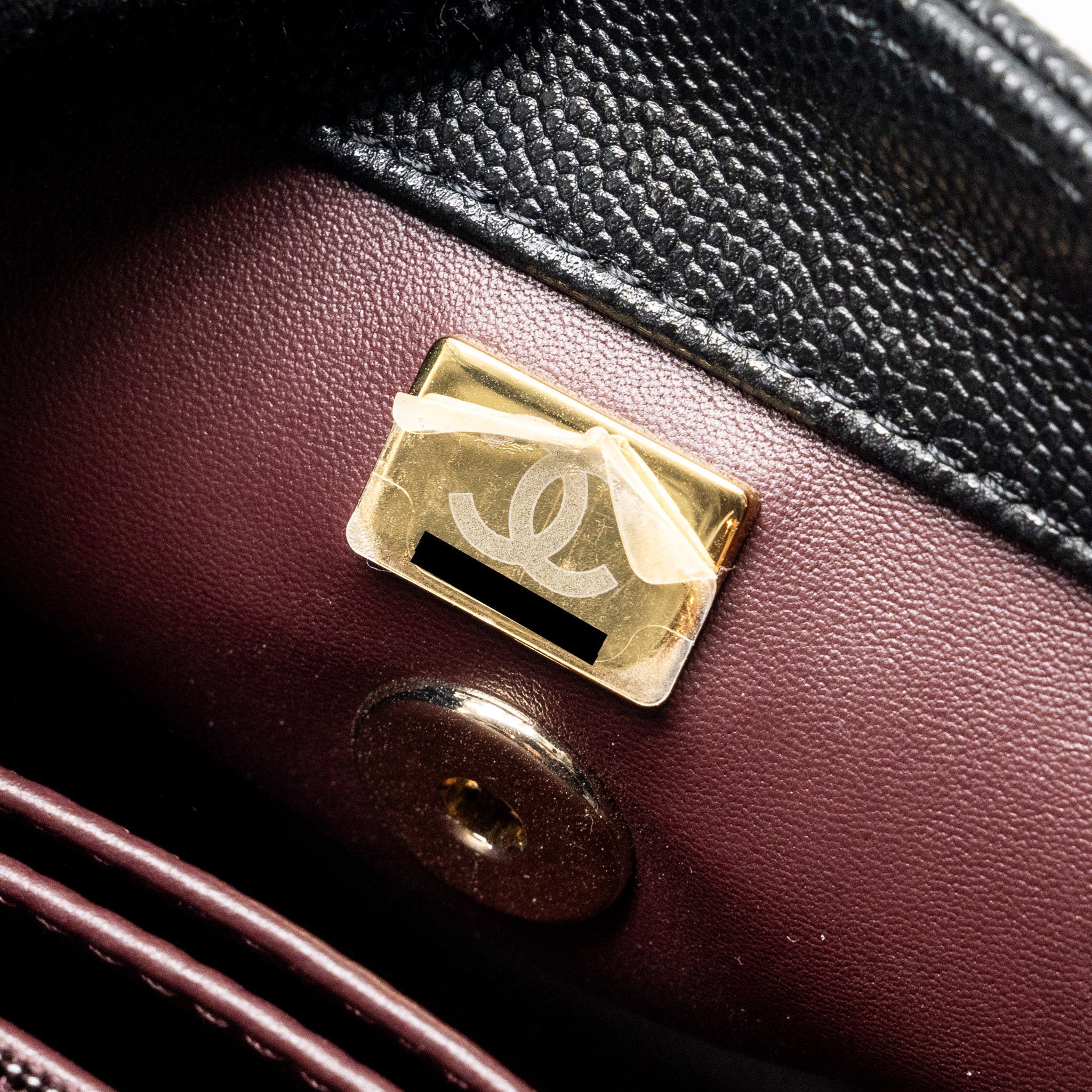 chanel-small-coco-handle-caviar-black-lghw-microchip-16