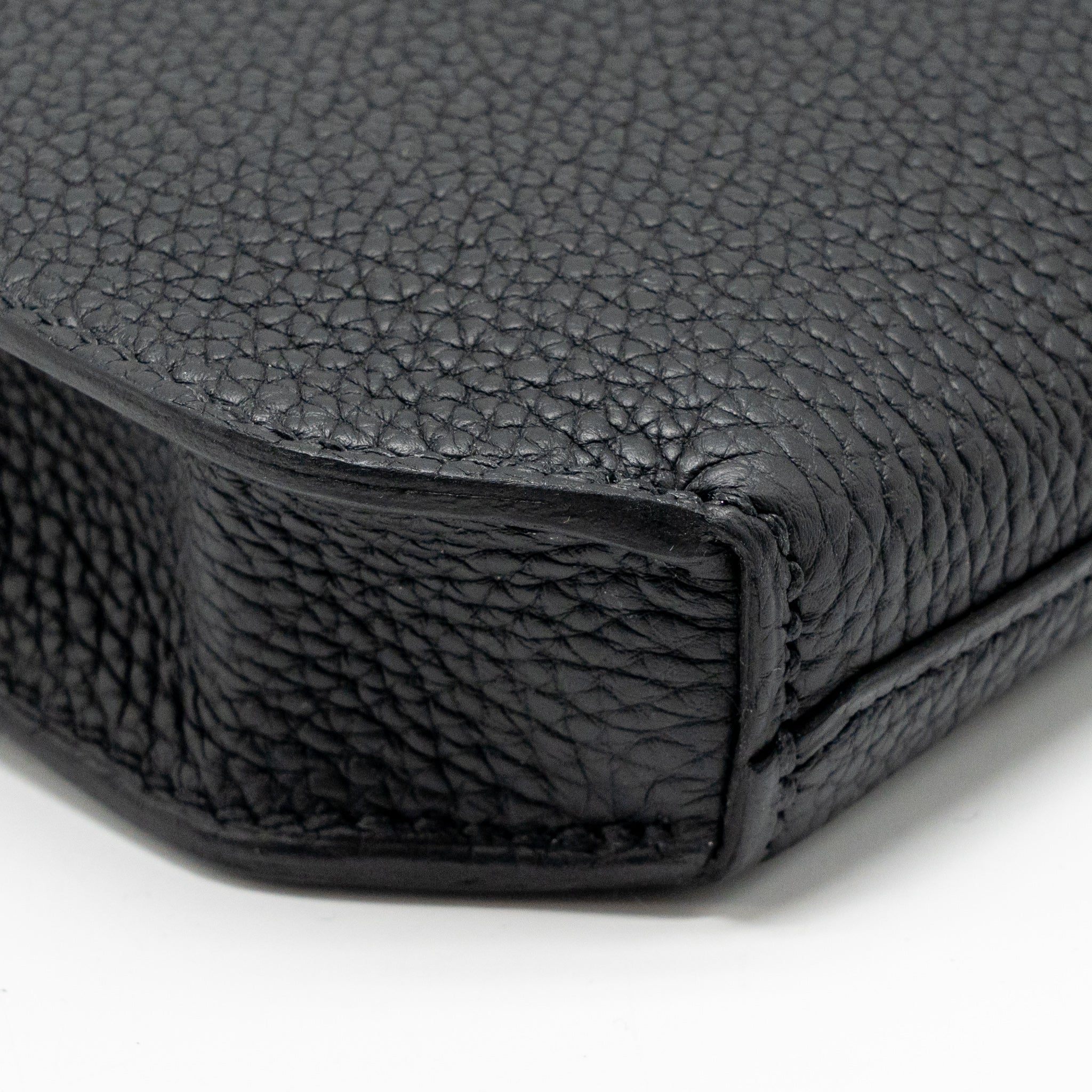 hermes-pochette-kelly-depeches-25-togo-so-black-stamp-b