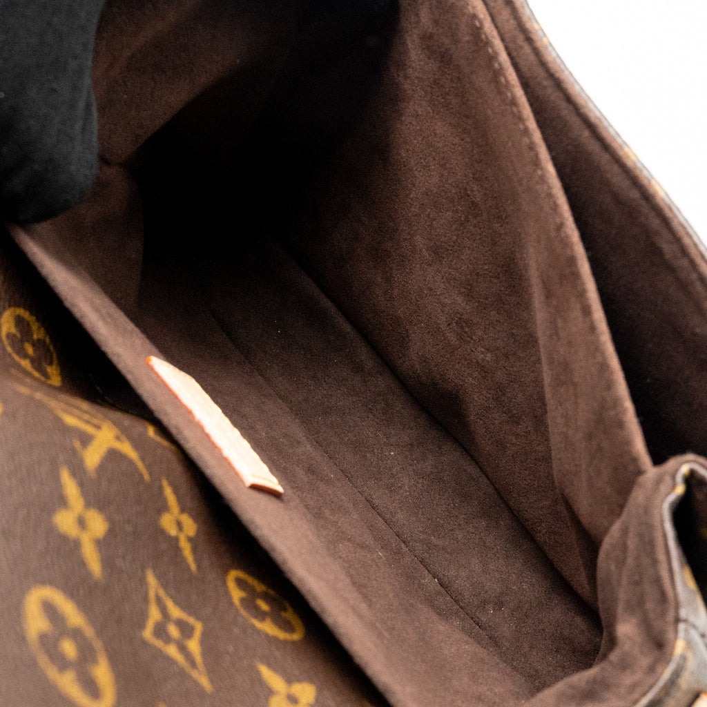 louis-vuitton-pochette-metis-monogram-canvas-ghw-34