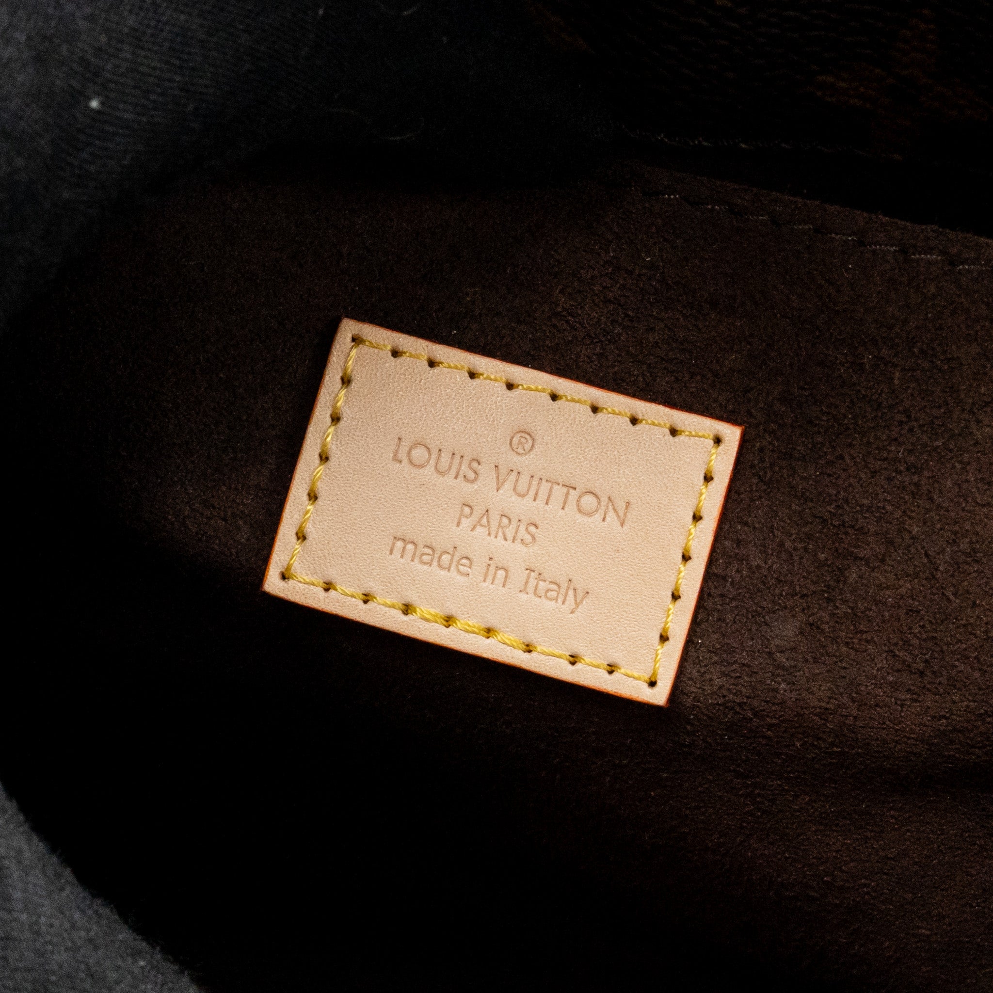 louis-vuitton-pochette-metis-monogram-canvas-ghw-34