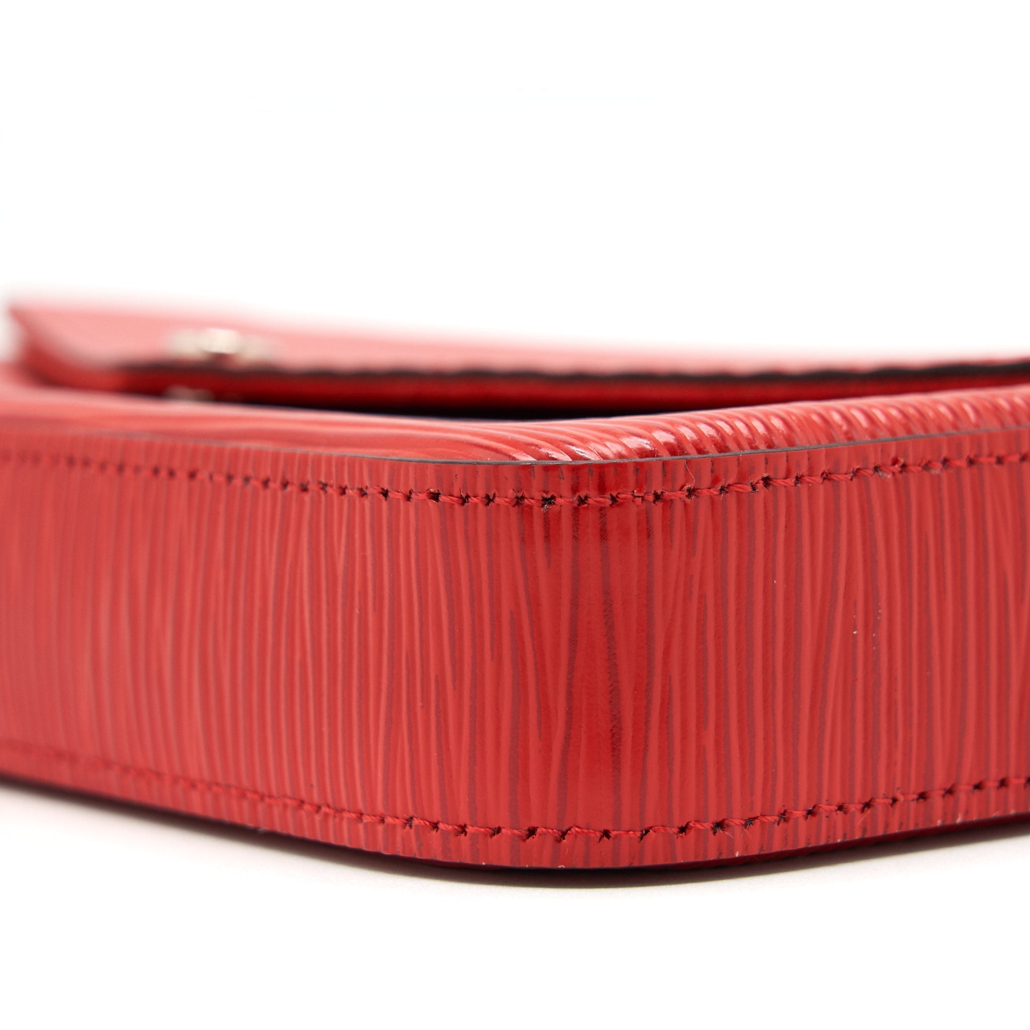 louis-vuitton-felicie-pochette-red-shw