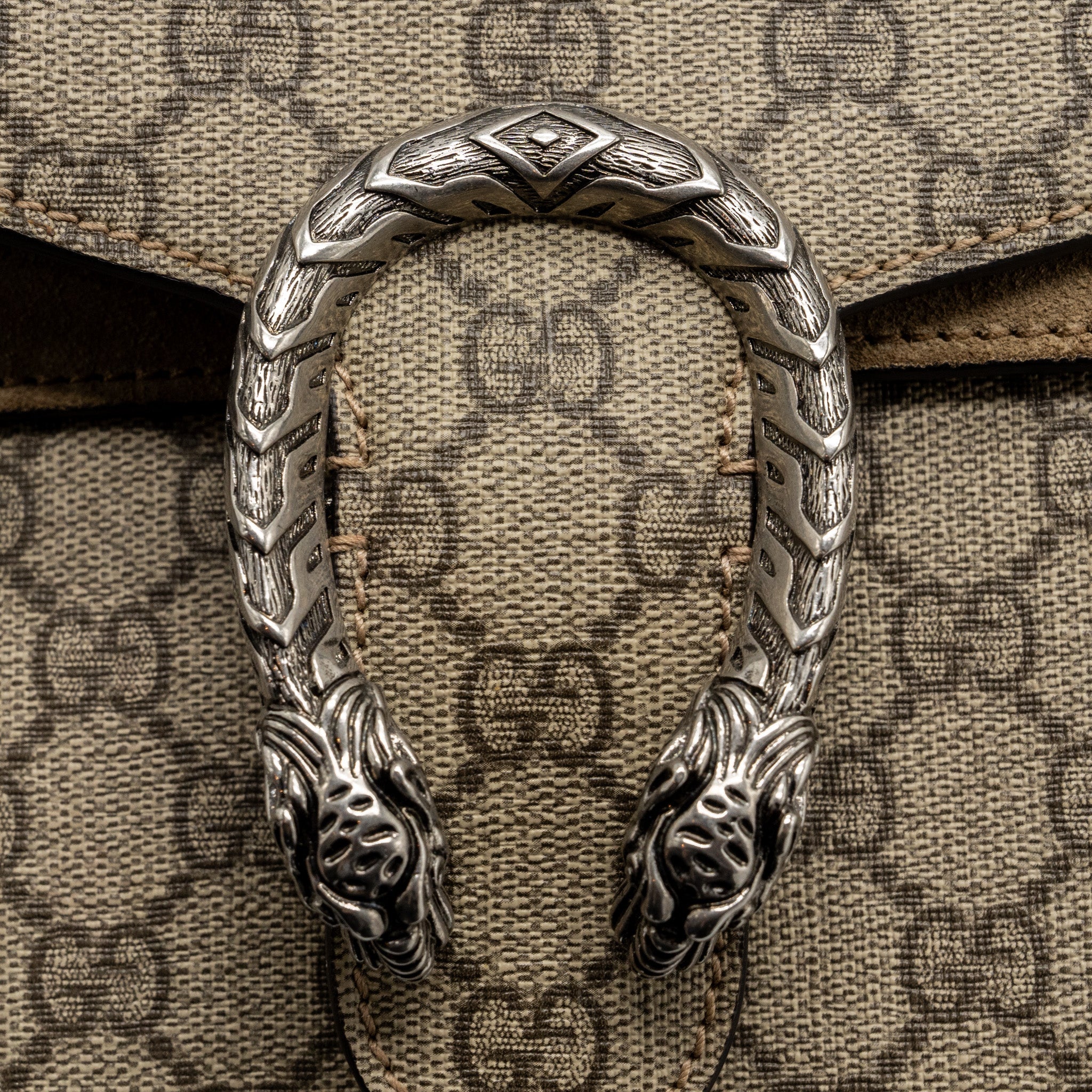 gucci-dionysus-shoulder-bag-gg-supreme-canvas-suede-leather-beige-shw
