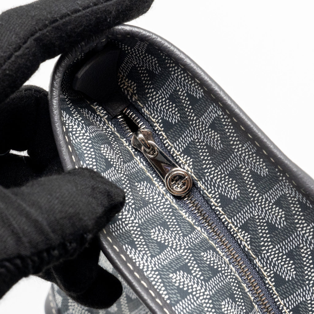 goyard-artois-tote-bag-goyardline-canvas-calfskin-leather-grey-shw