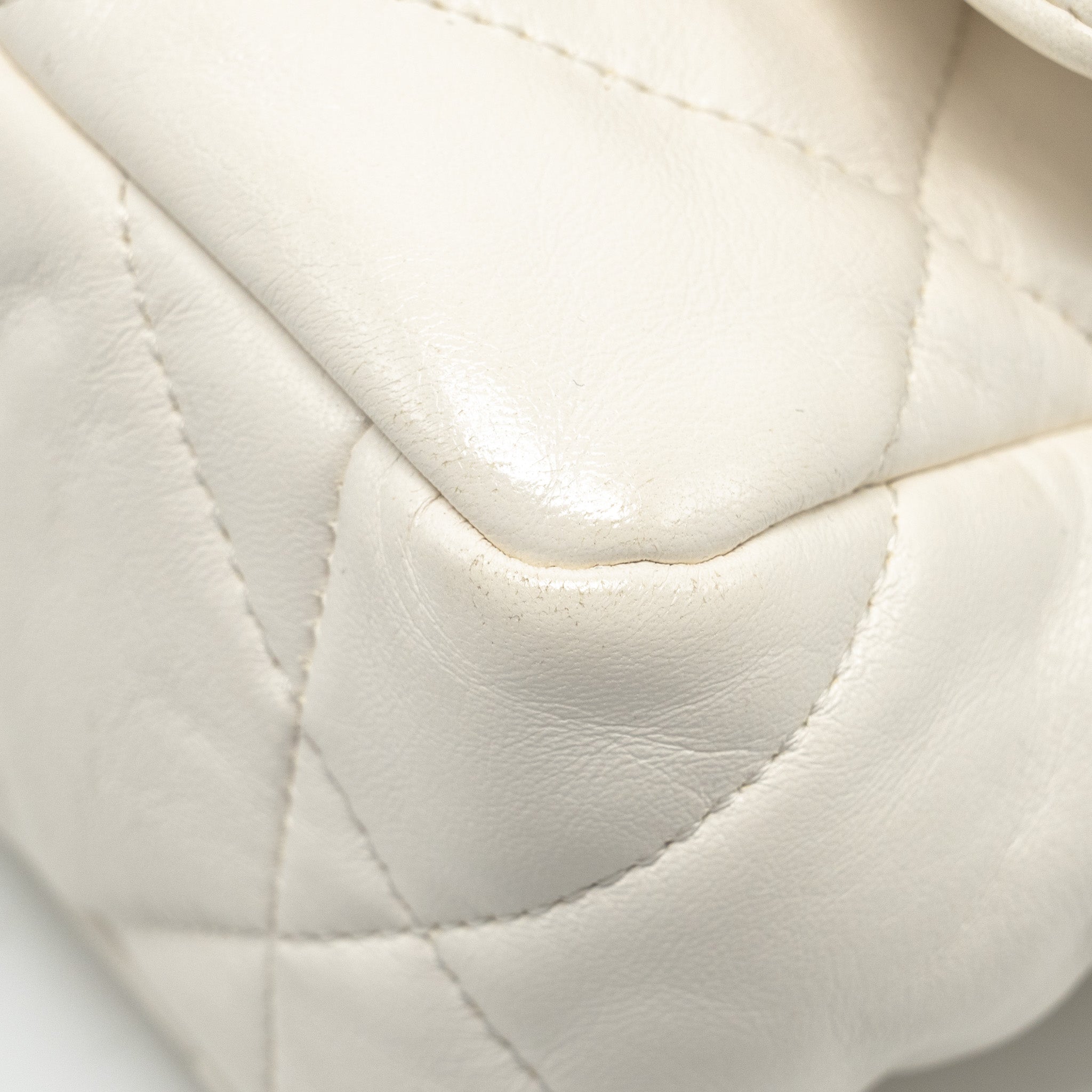 chanel-small-19-bag-lambskin-white-multicolour-hardware-copy