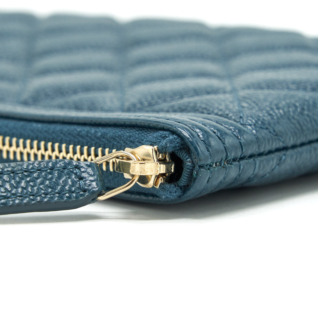 chanel-boy-pouch-caviar-dark-green-lghw