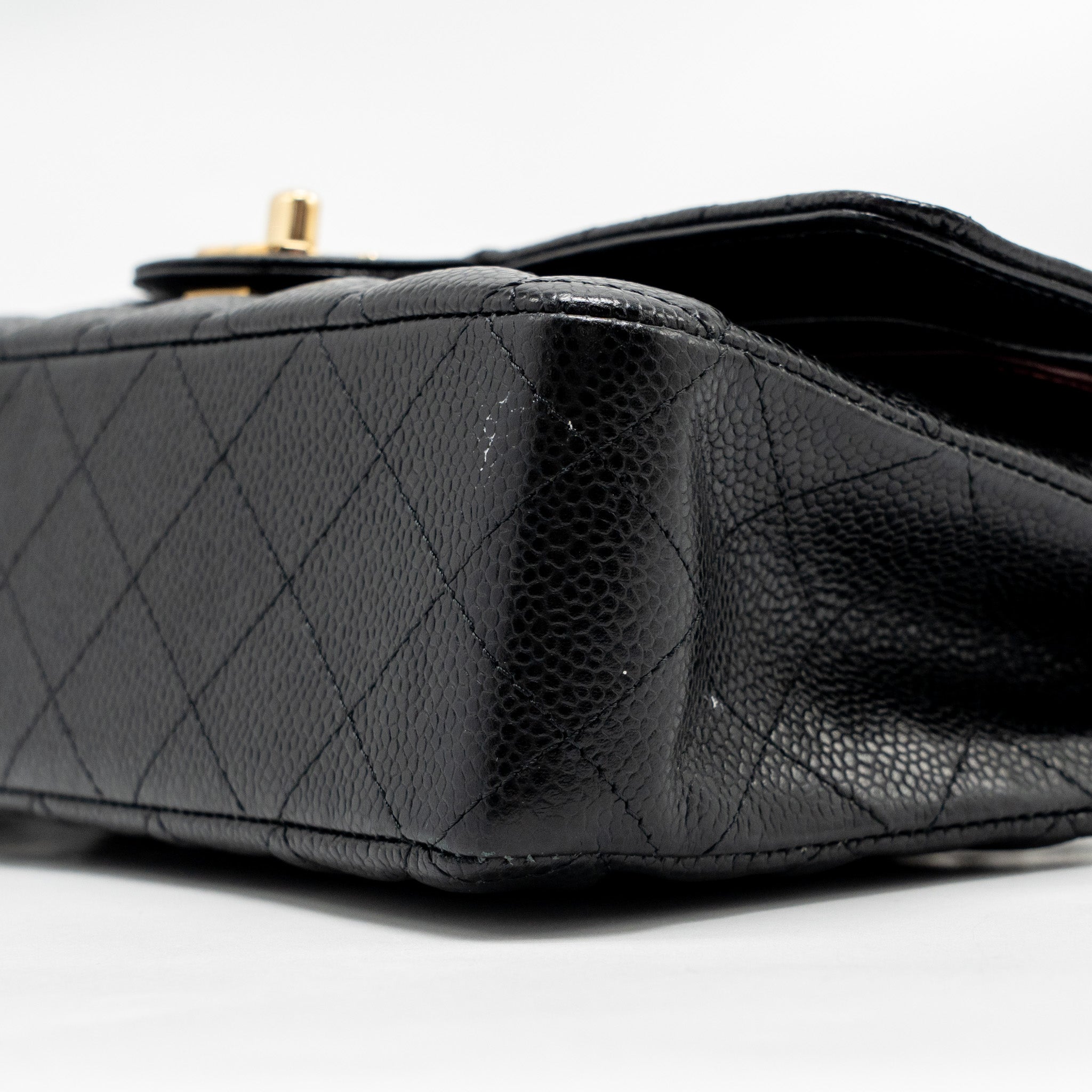 chanel-medium-classic-double-flap-bag-caviar-black-ghw-29
