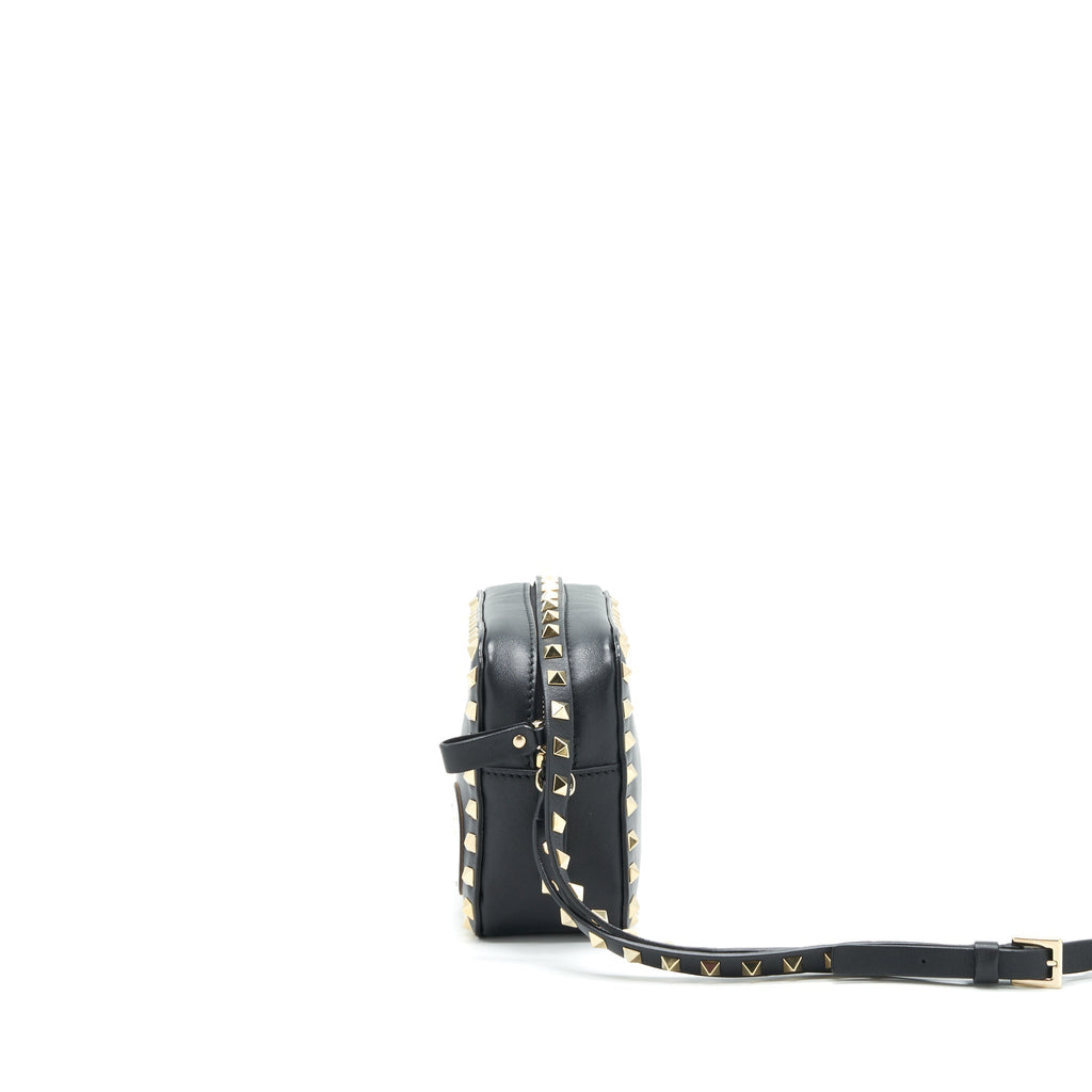 valentino-rockstud-crossbody-camera-bag-black