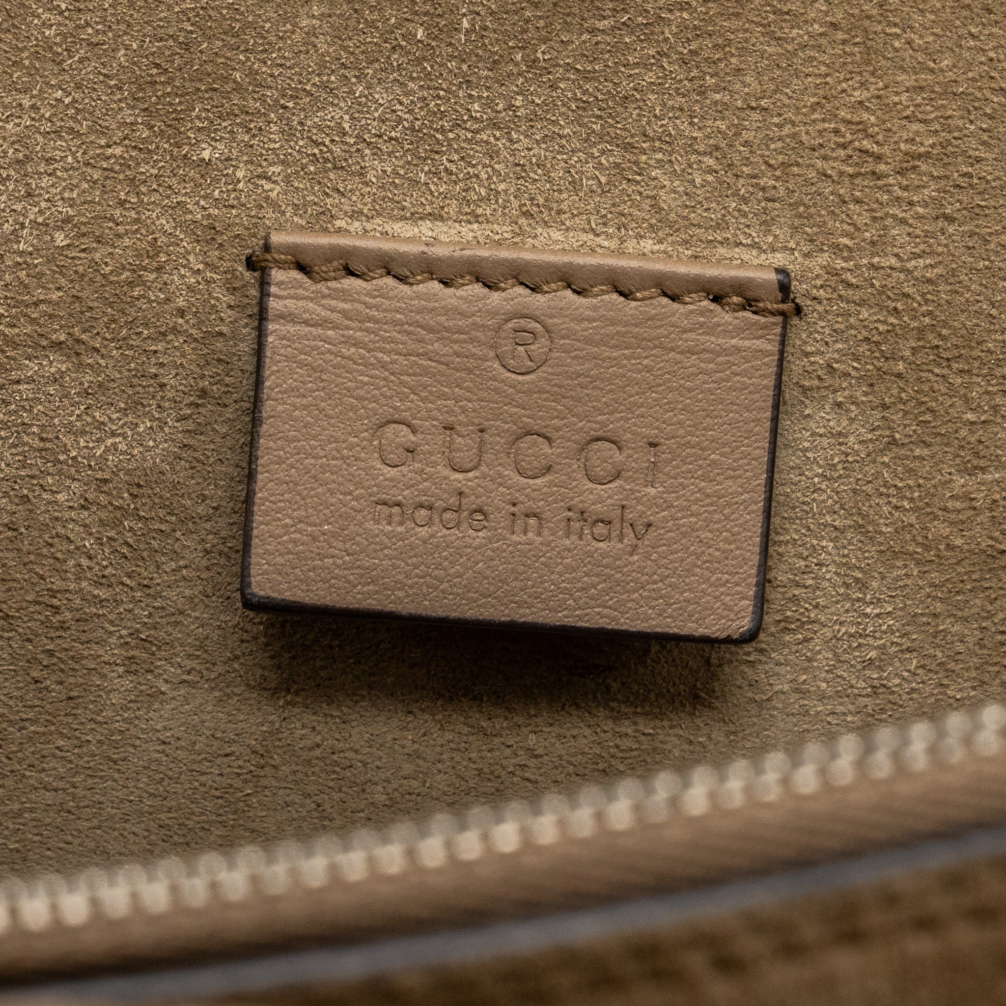 gucci-dionysus-shoulder-bag-gg-supreme-canvas-suede-leather-beige-shw