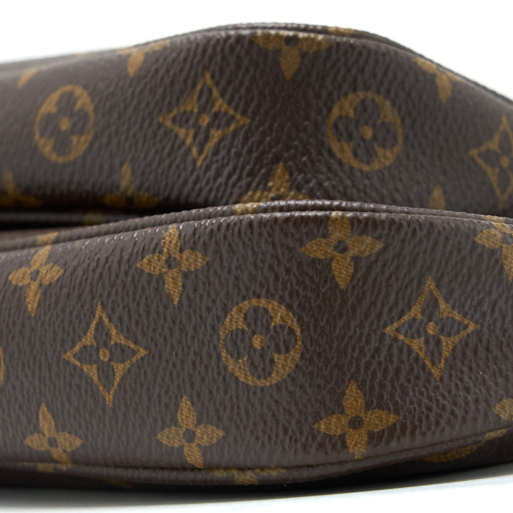 louis-vuitton-multi-pochette-accessories-monogram-canvas-with-khaki-strap-ghw
