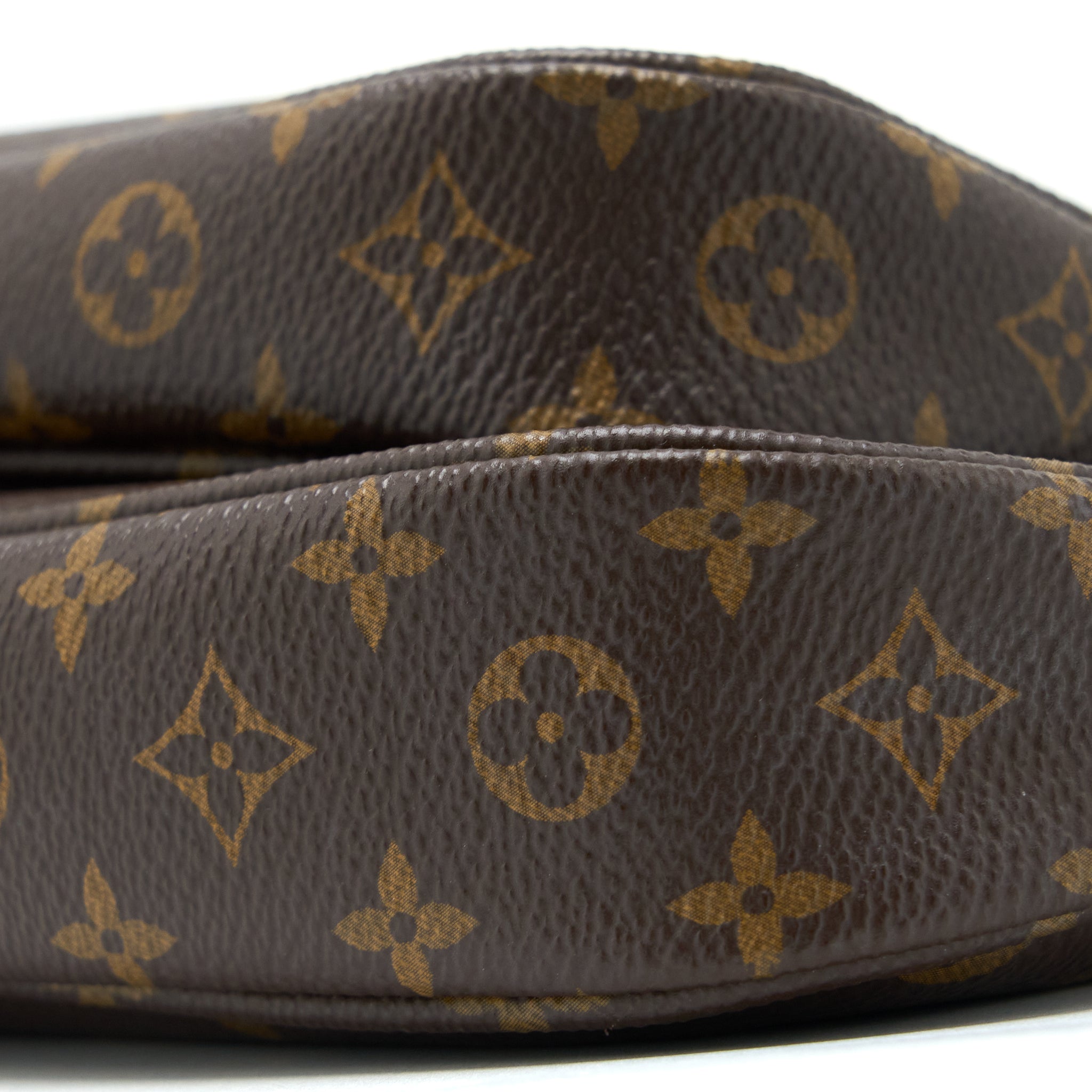 louis-vuitton-multi-pochette-accessories-monogram-canvas-with-khaki-strap-ghw