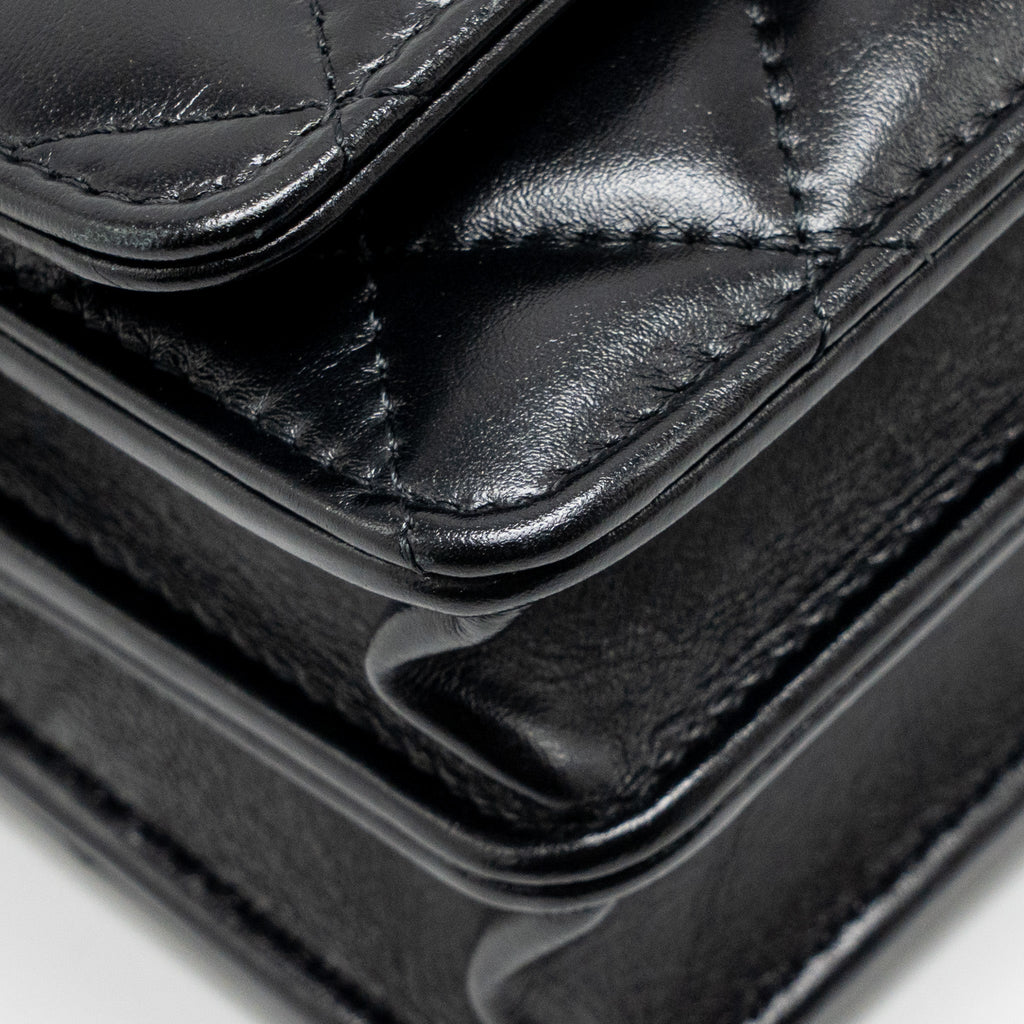 chanel-top-handle-mini-wallet-on-chain-calfskin-black-ghwmicrochip